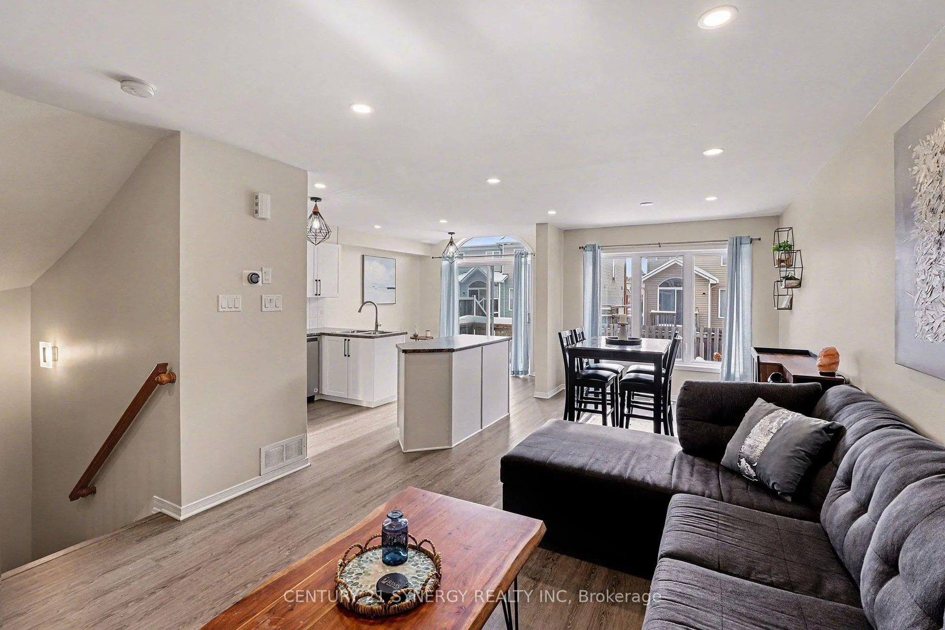 Photo 5 of 322 Selene Way, Ottawa, Avalon East — HOMEH