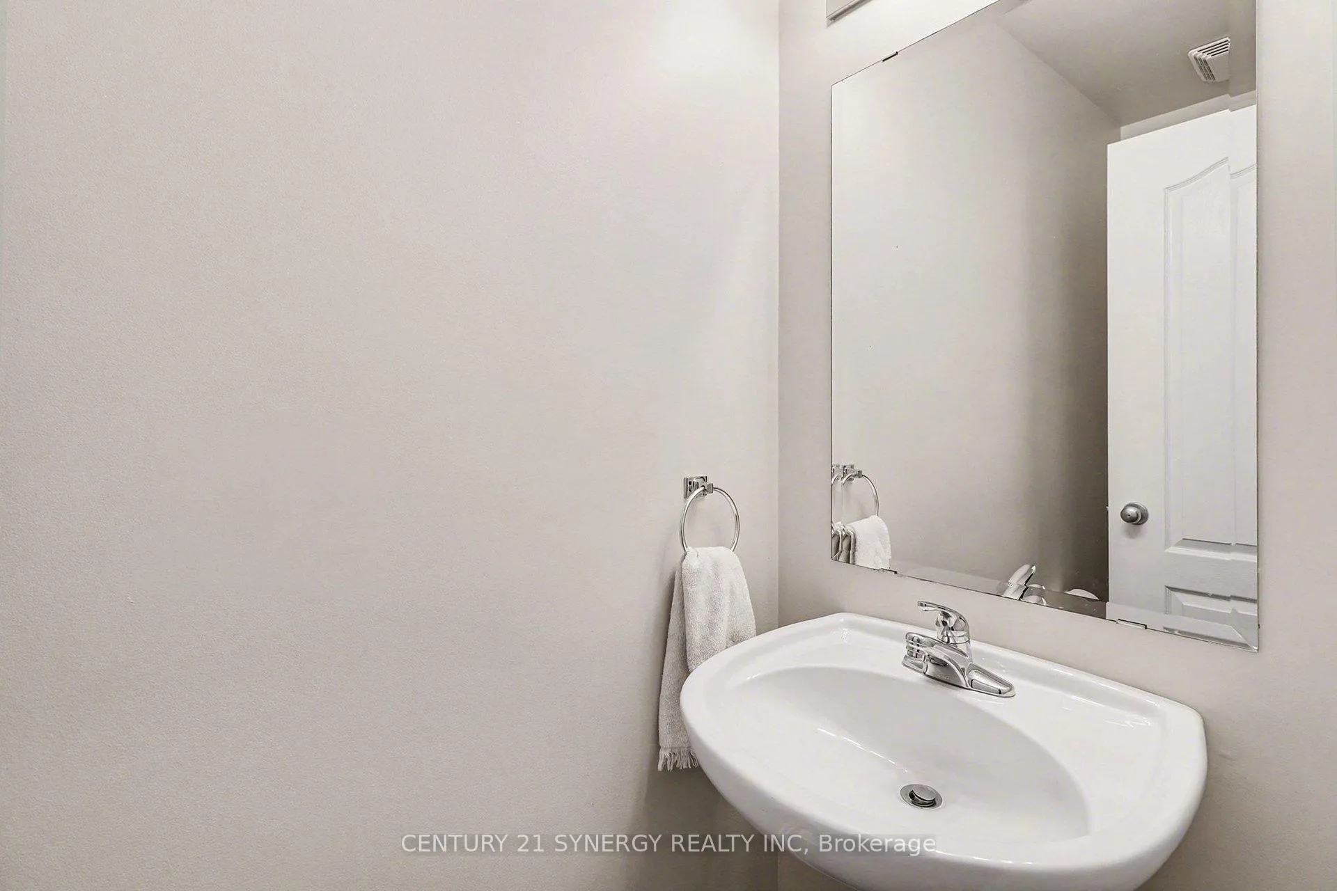 Photo 16 of 322 Selene Way, Ottawa, Avalon East — HOMEH