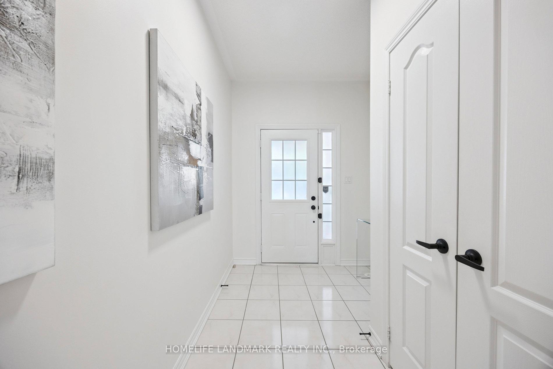 Photo 13 of 56 Donald Buttress Boulevard W, Markham, Cathedraltown — HOMEH