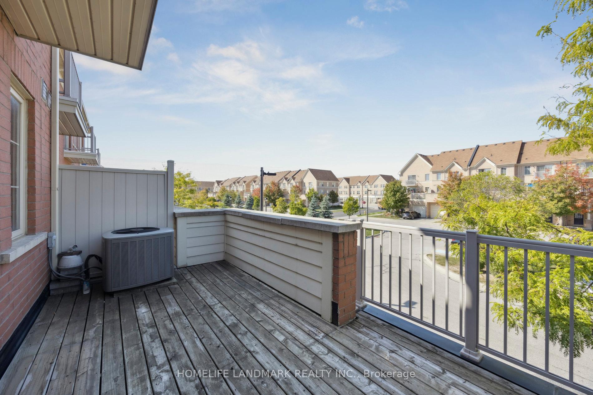 Photo 23 of 56 Donald Buttress Boulevard W, Markham, Cathedraltown — HOMEH