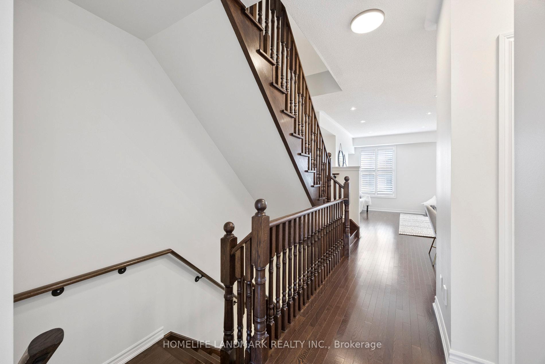 Photo 24 of 56 Donald Buttress Boulevard W, Markham, Cathedraltown — HOMEH