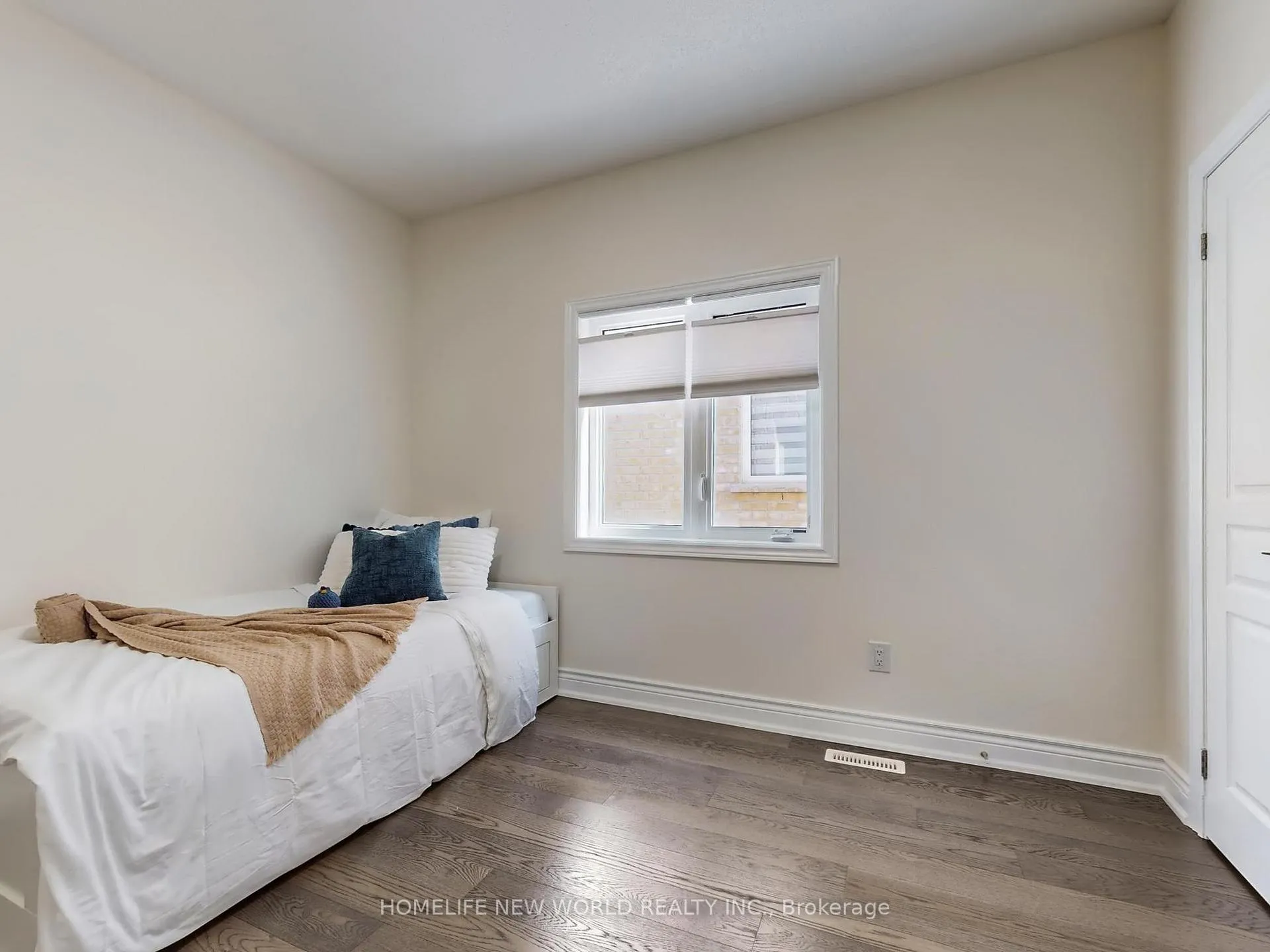 Photo 34 of 64 Henry Bauer Avenue, Markham, Berczy — HOMEH
