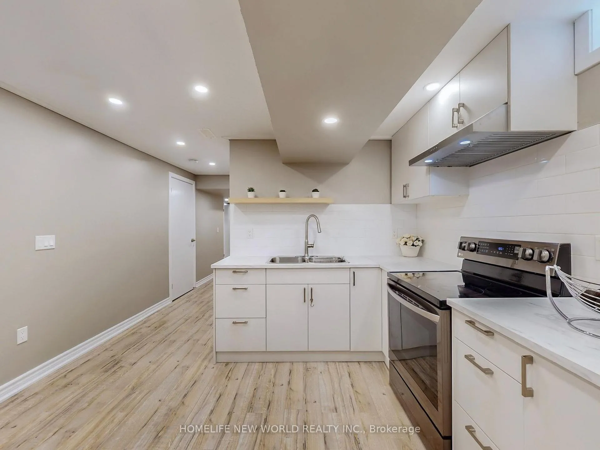 Photo 38 of 64 Henry Bauer Avenue, Markham, Berczy — HOMEH