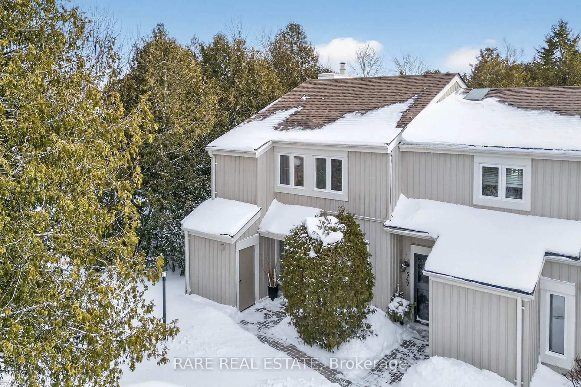 Photo 2 of 548 Oxbow Crescent, Collingwood — HOMEH