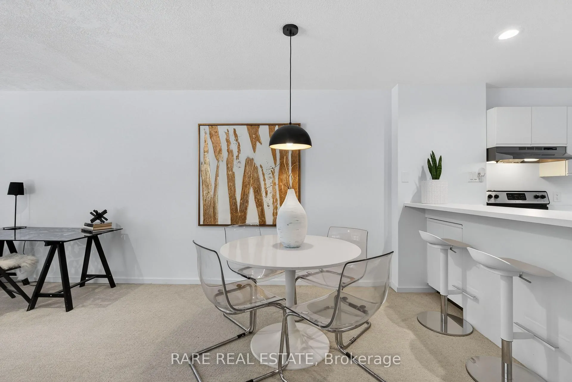 Photo 17 of 548 Oxbow Crescent, Collingwood — HOMEH