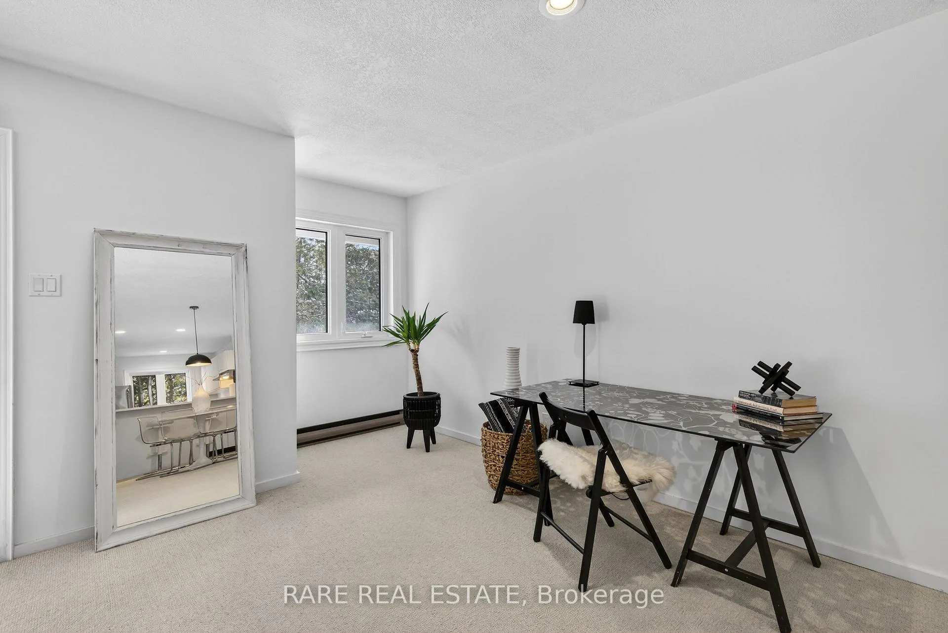 Photo 18 of 548 Oxbow Crescent, Collingwood — HOMEH