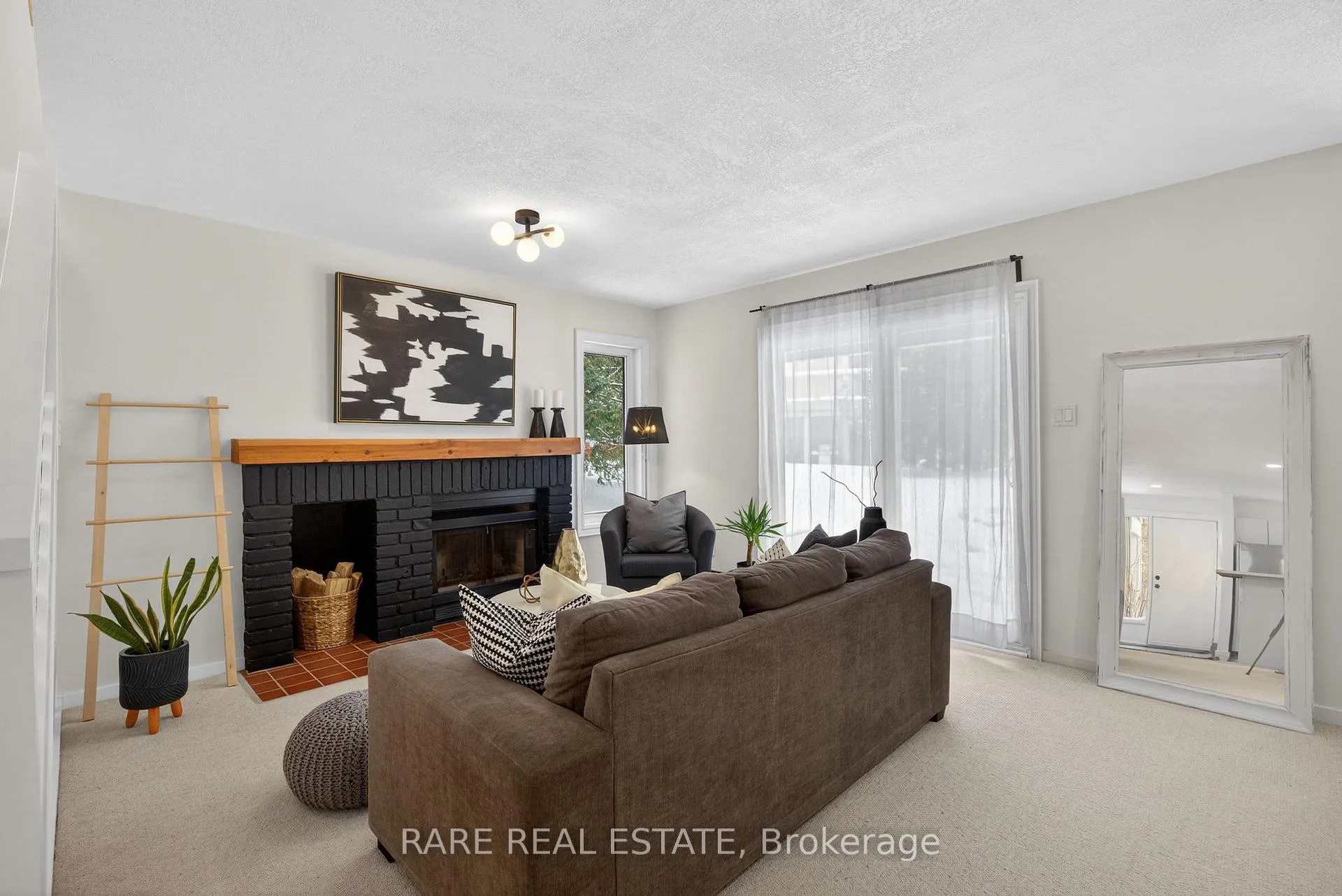 Photo 19 of 548 Oxbow Crescent, Collingwood — HOMEH