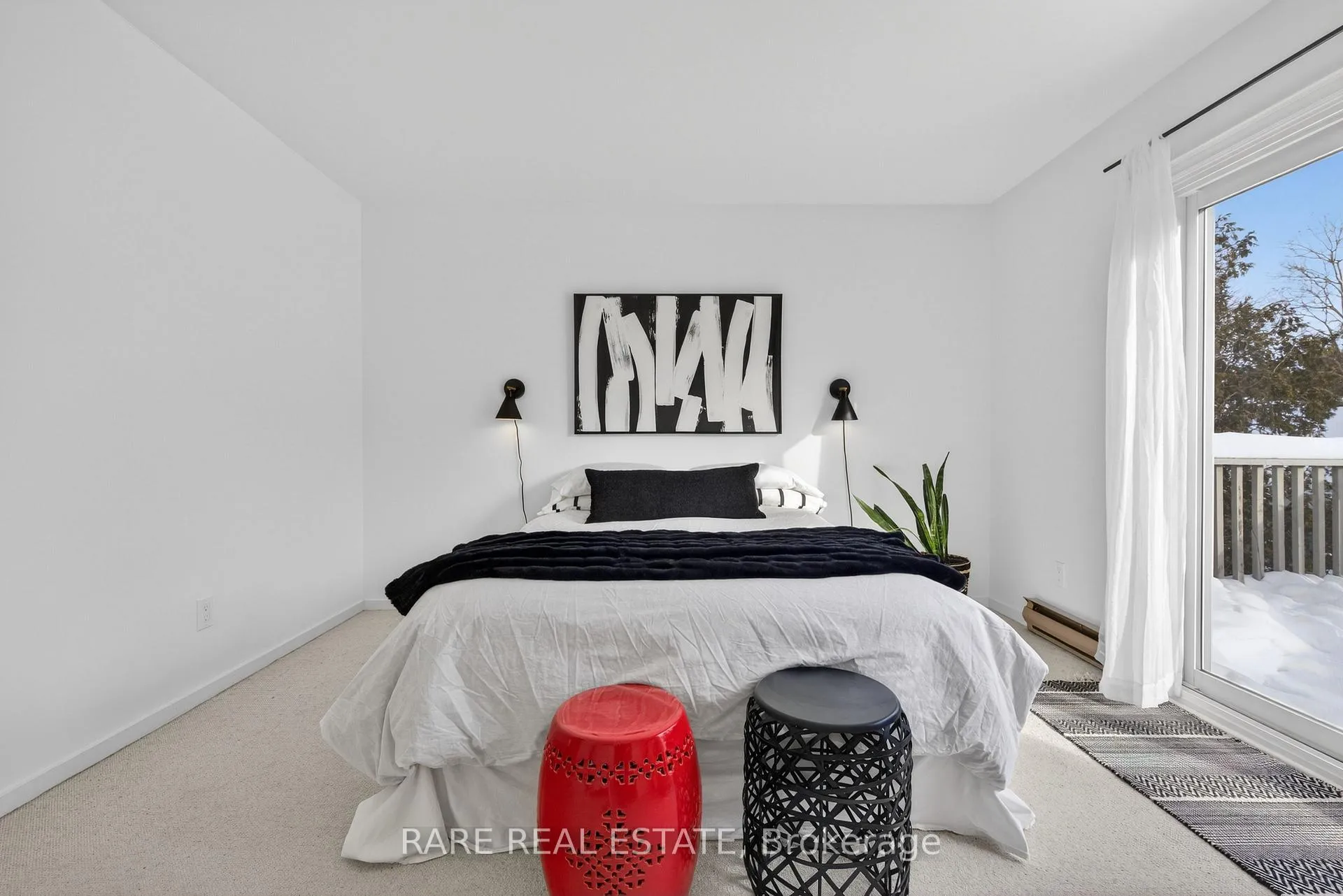 Photo 30 of 548 Oxbow Crescent, Collingwood — HOMEH