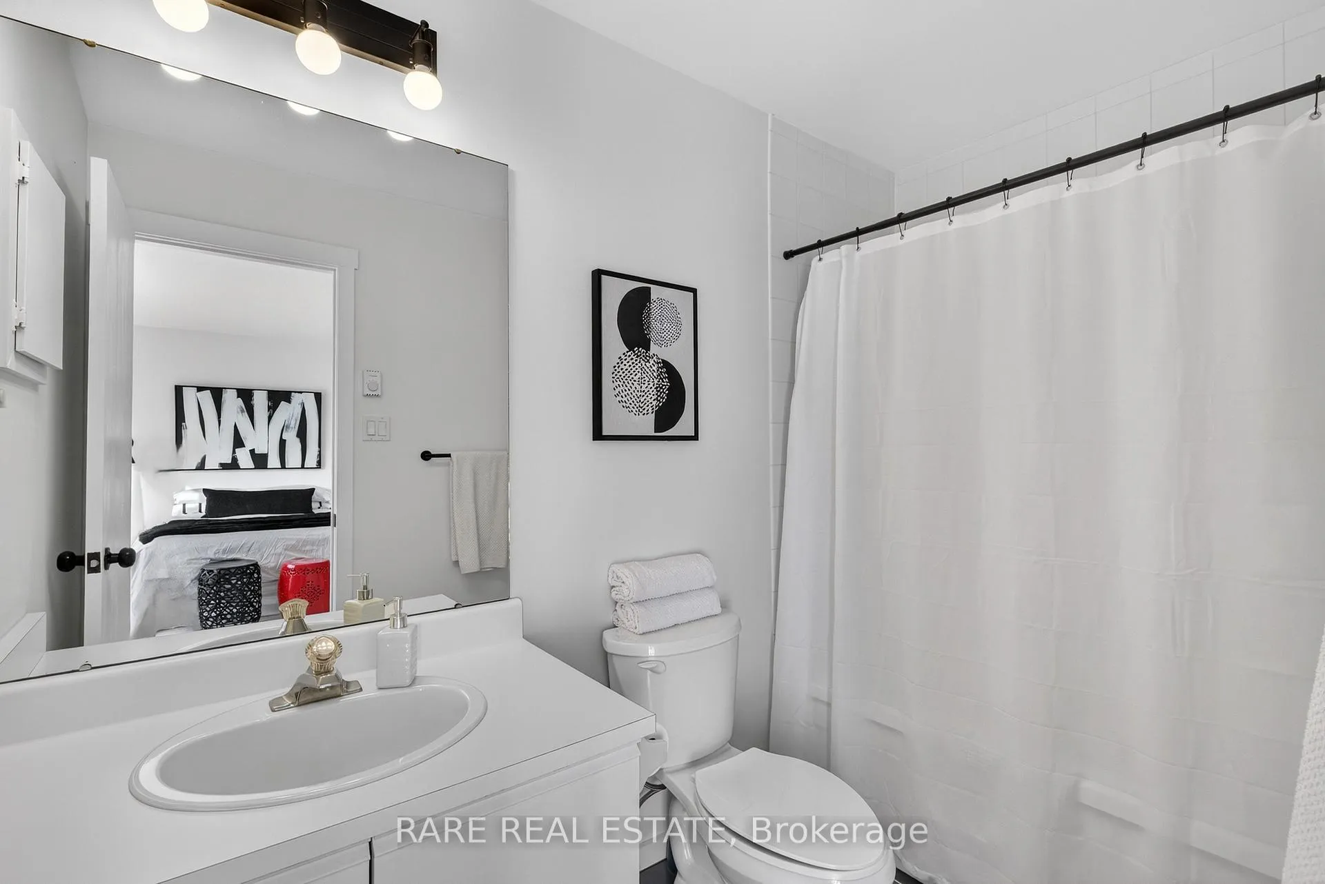 Photo 33 of 548 Oxbow Crescent, Collingwood — HOMEH