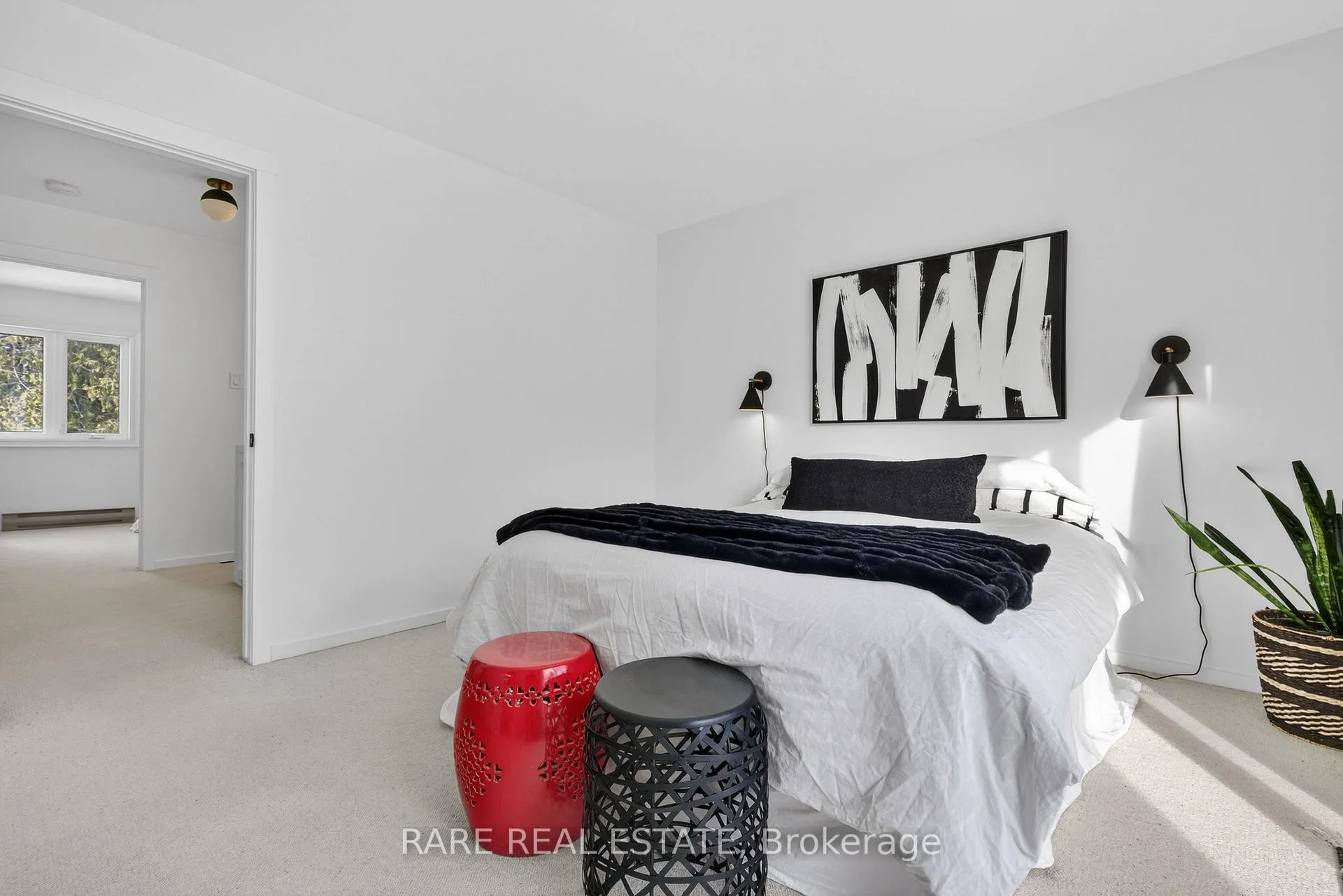Photo 35 of 548 Oxbow Crescent, Collingwood — HOMEH