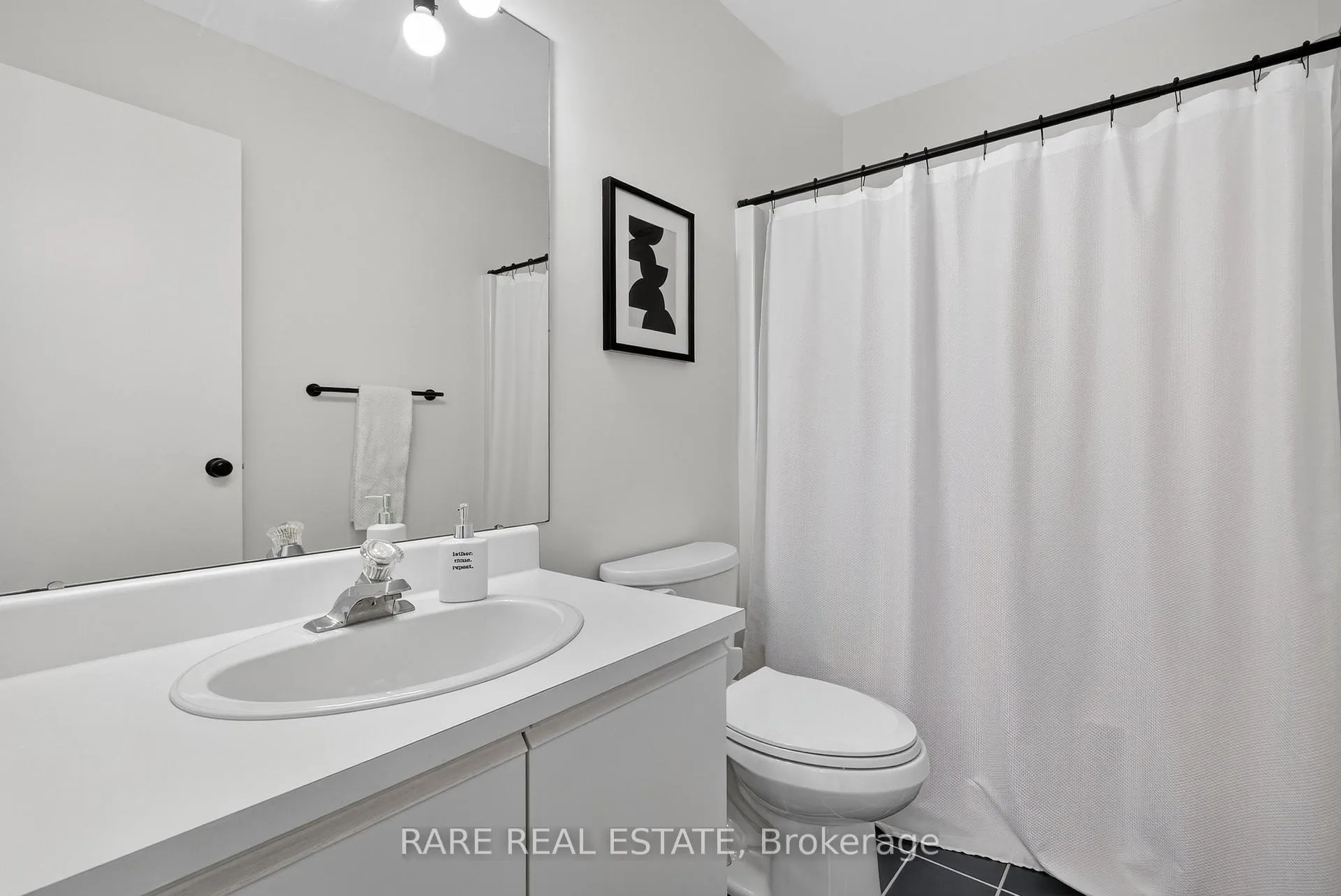 Photo 37 of 548 Oxbow Crescent, Collingwood — HOMEH