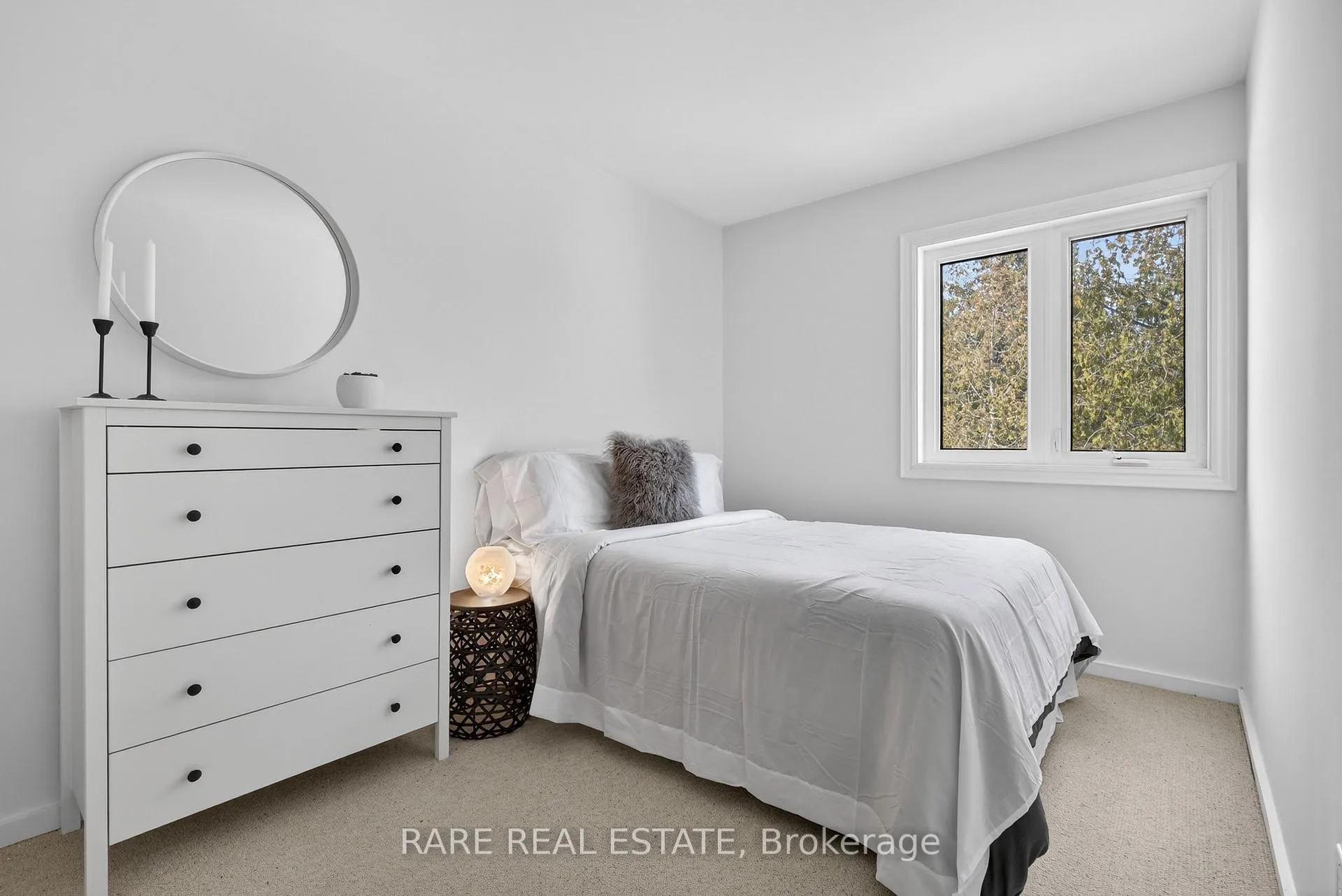 Photo 39 of 548 Oxbow Crescent, Collingwood — HOMEH