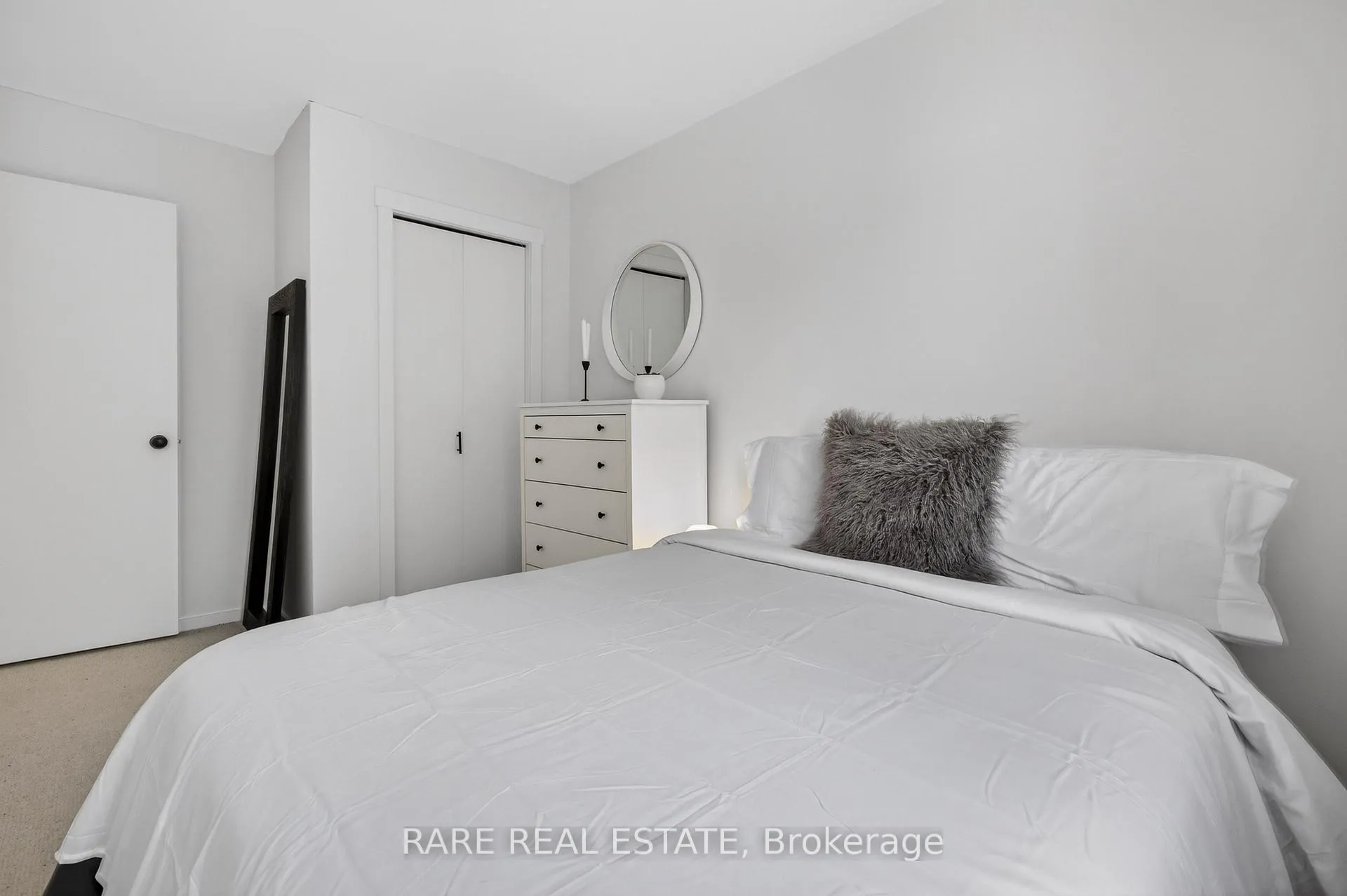 Photo 40 of 548 Oxbow Crescent, Collingwood — HOMEH