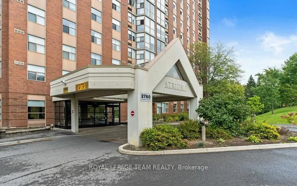 Front of Unit 102, 2760 Carousel Crescent