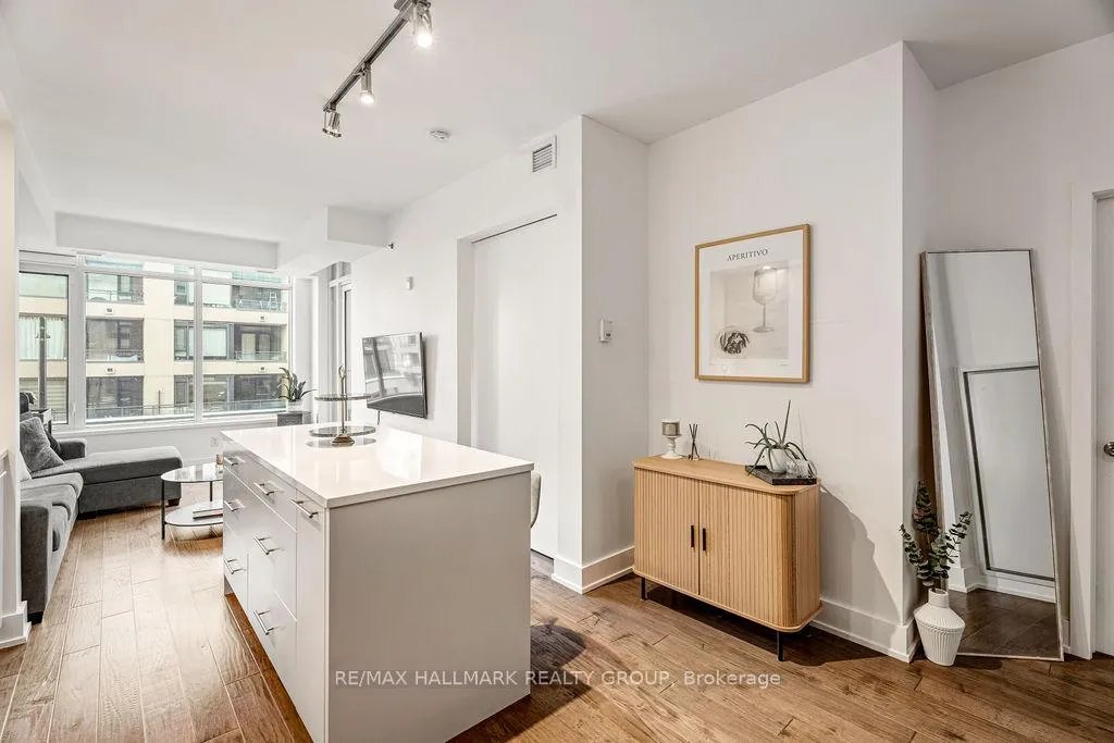 Photo 4 of Unit 308, 108 Richmond Road, Ottawa, Westboro/Hampton Park — HOMEH