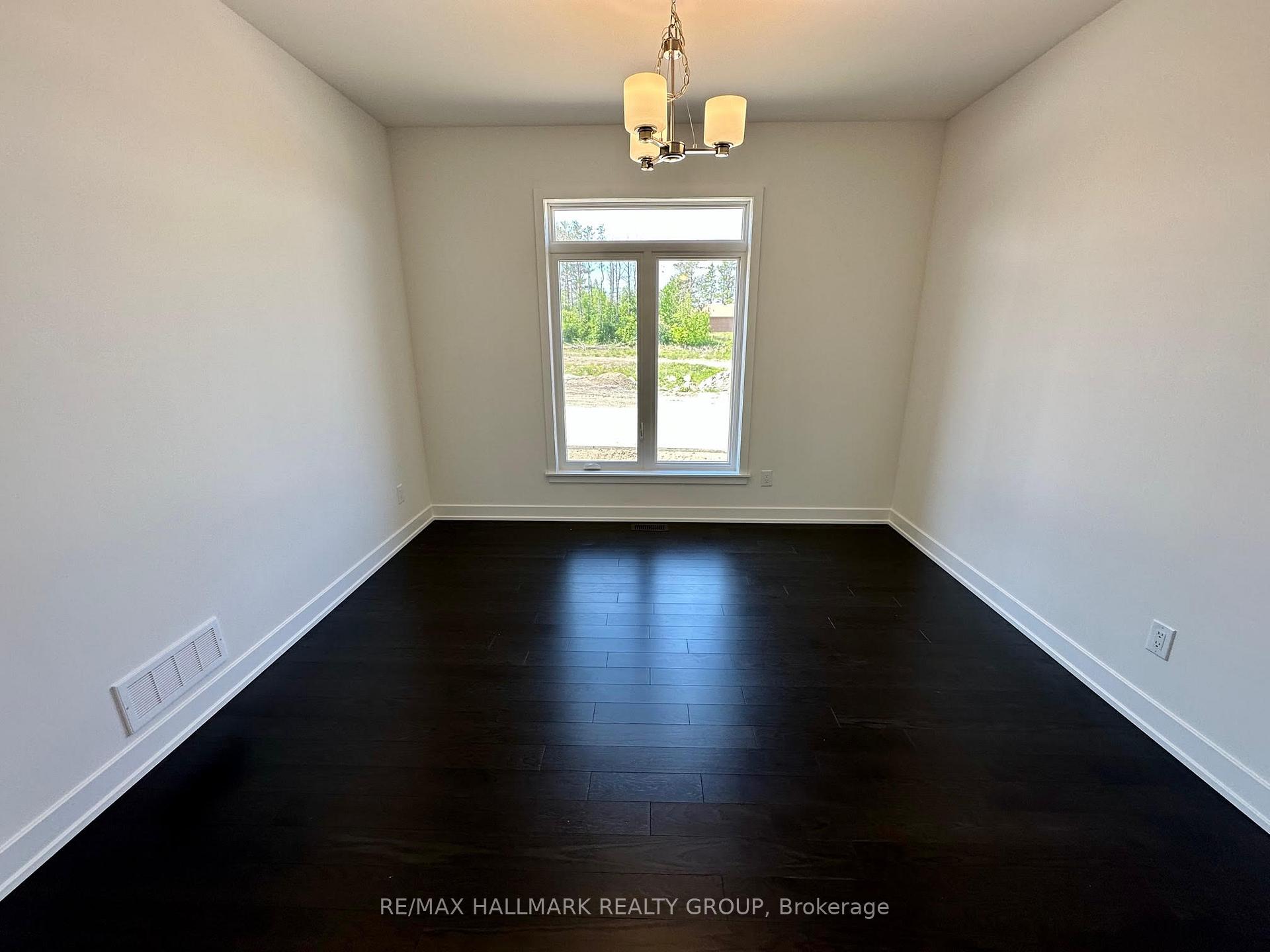 Photo 7 of 724 Odyssey Way, Ottawa, Leitrim — HOMEH