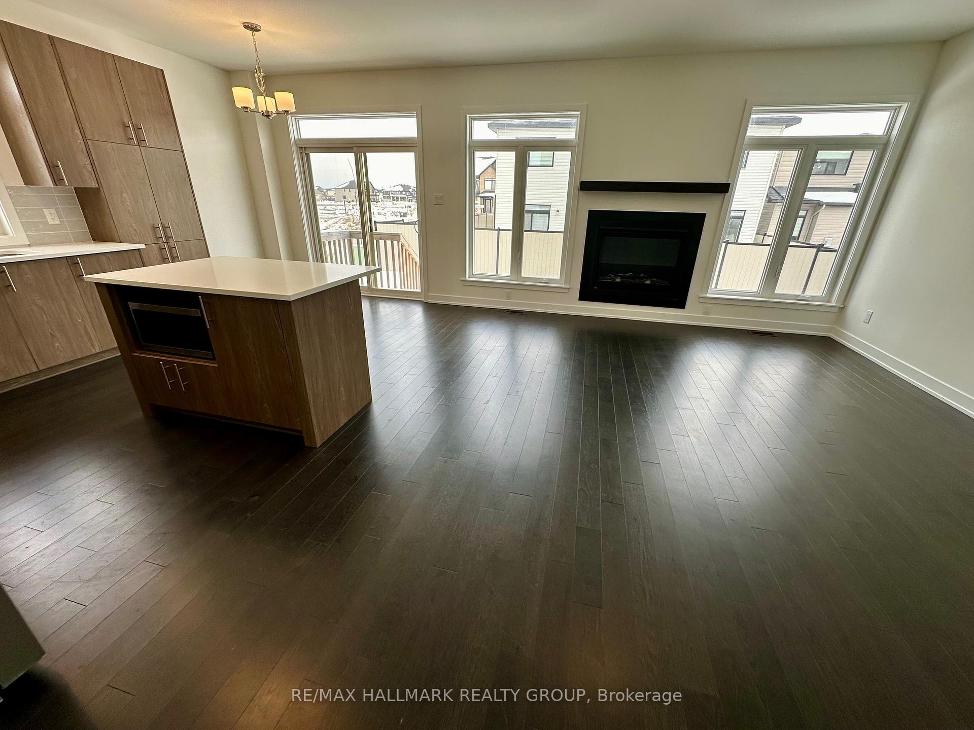 Photo 12 of 724 Odyssey Way, Ottawa, Leitrim — HOMEH