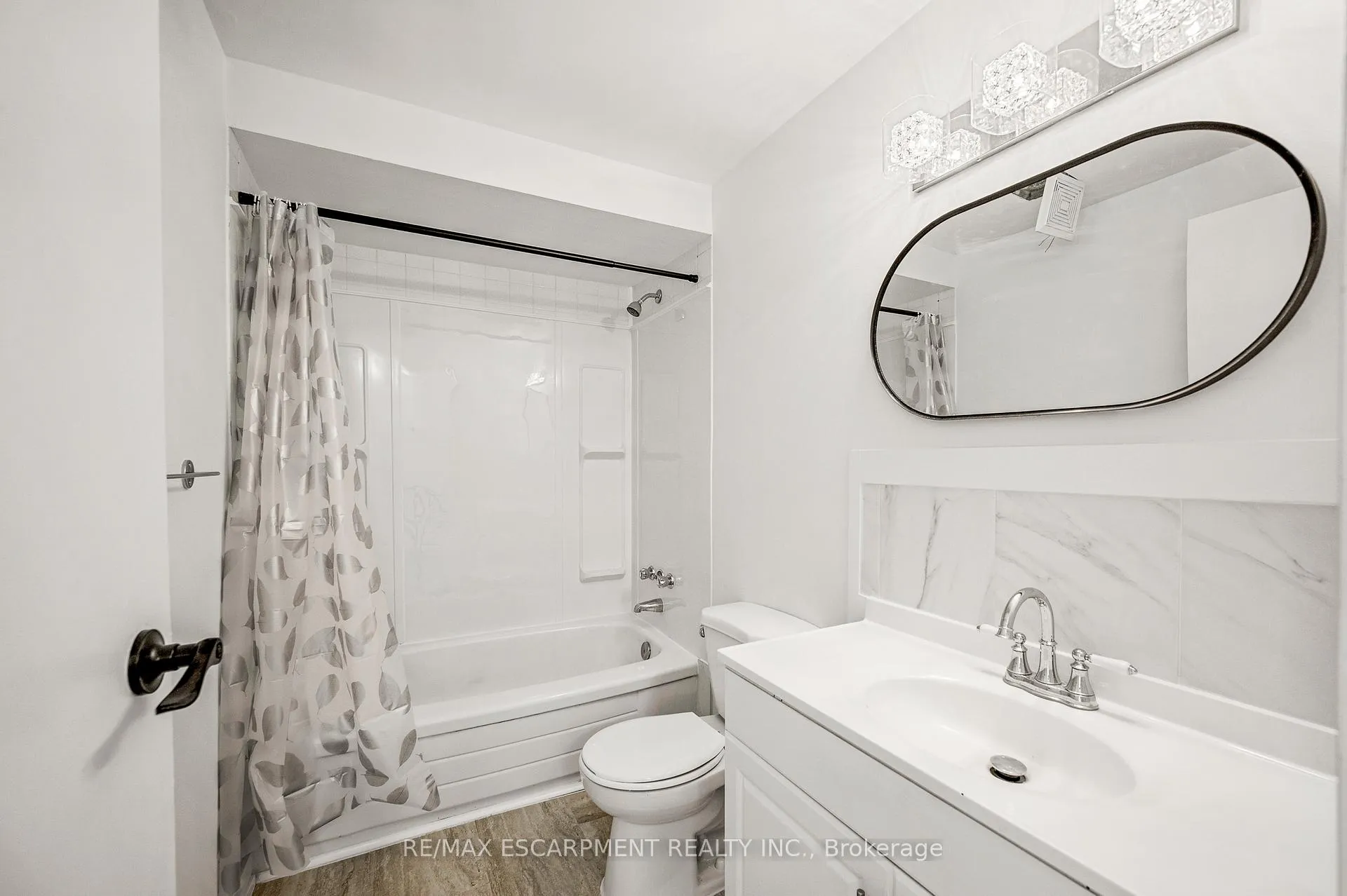 Photo 12 of Unit 41, 33 Rochelle Avenue, Hamilton, Quinndale — HOMEH