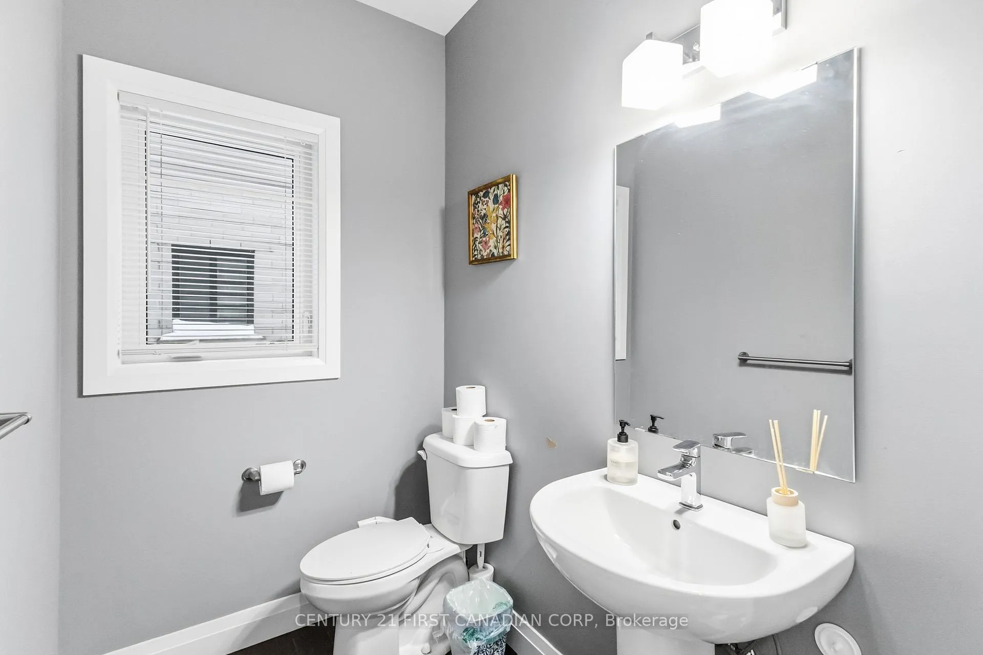 Photo 22 of 2382 Wickerson Road, London, South K — HOMEH