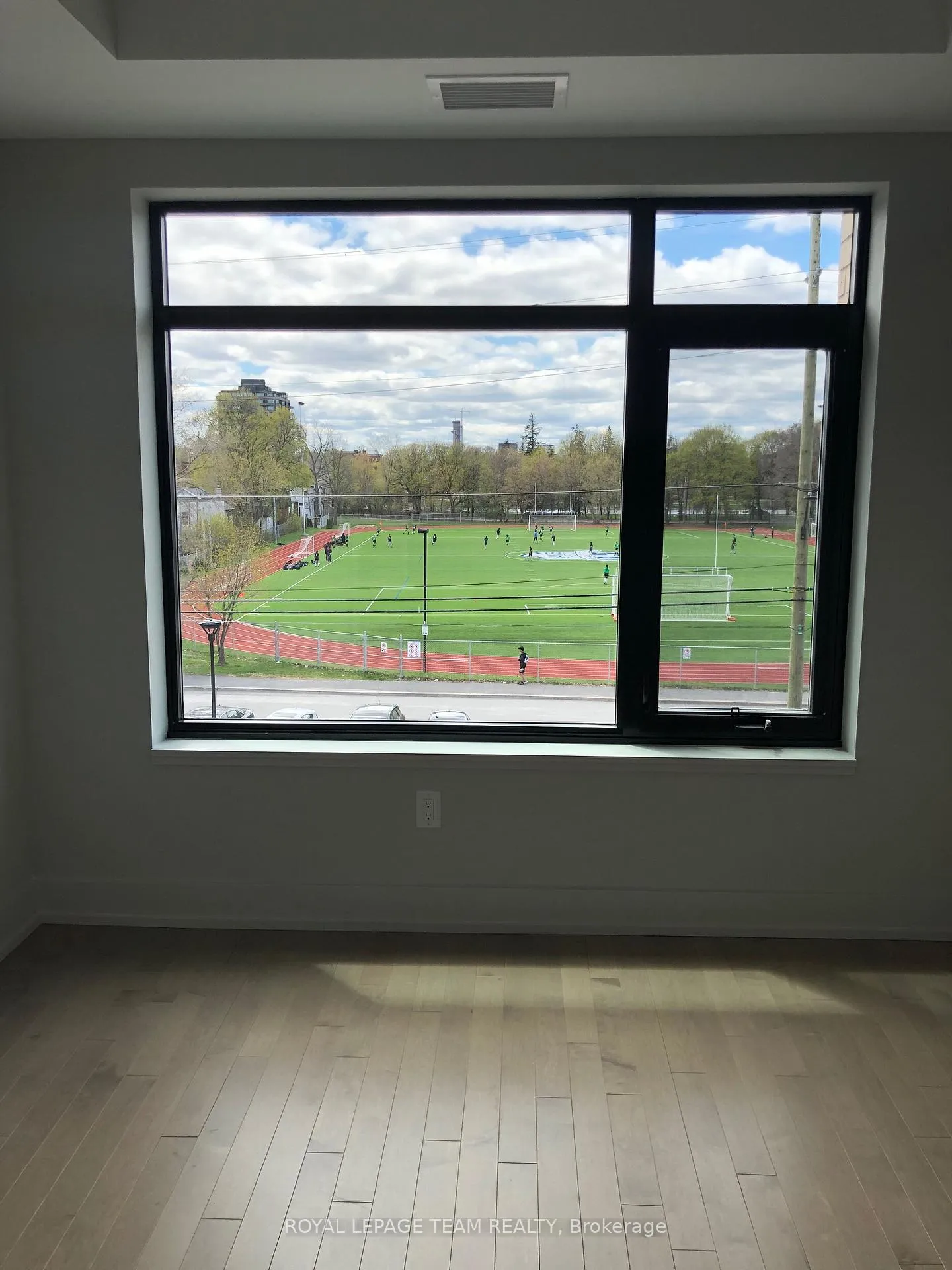 Photo 5 of Unit 309, 60 Springhurst Avenue, Ottawa, Ottawa East — HOMEH