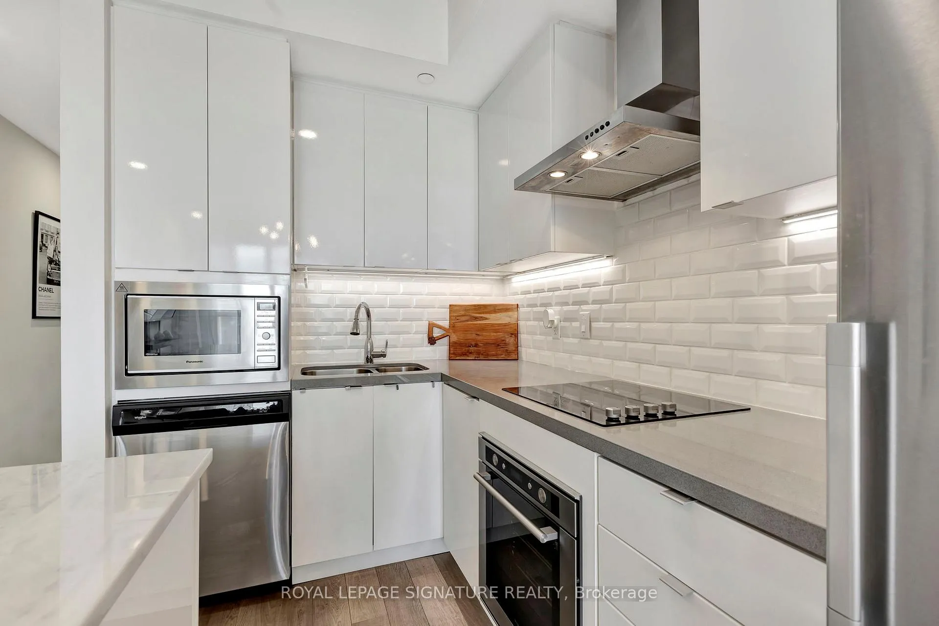 Photo 6 of Unit 331, 5230 Dundas Street, Burlington, Orchard — HOMEH
