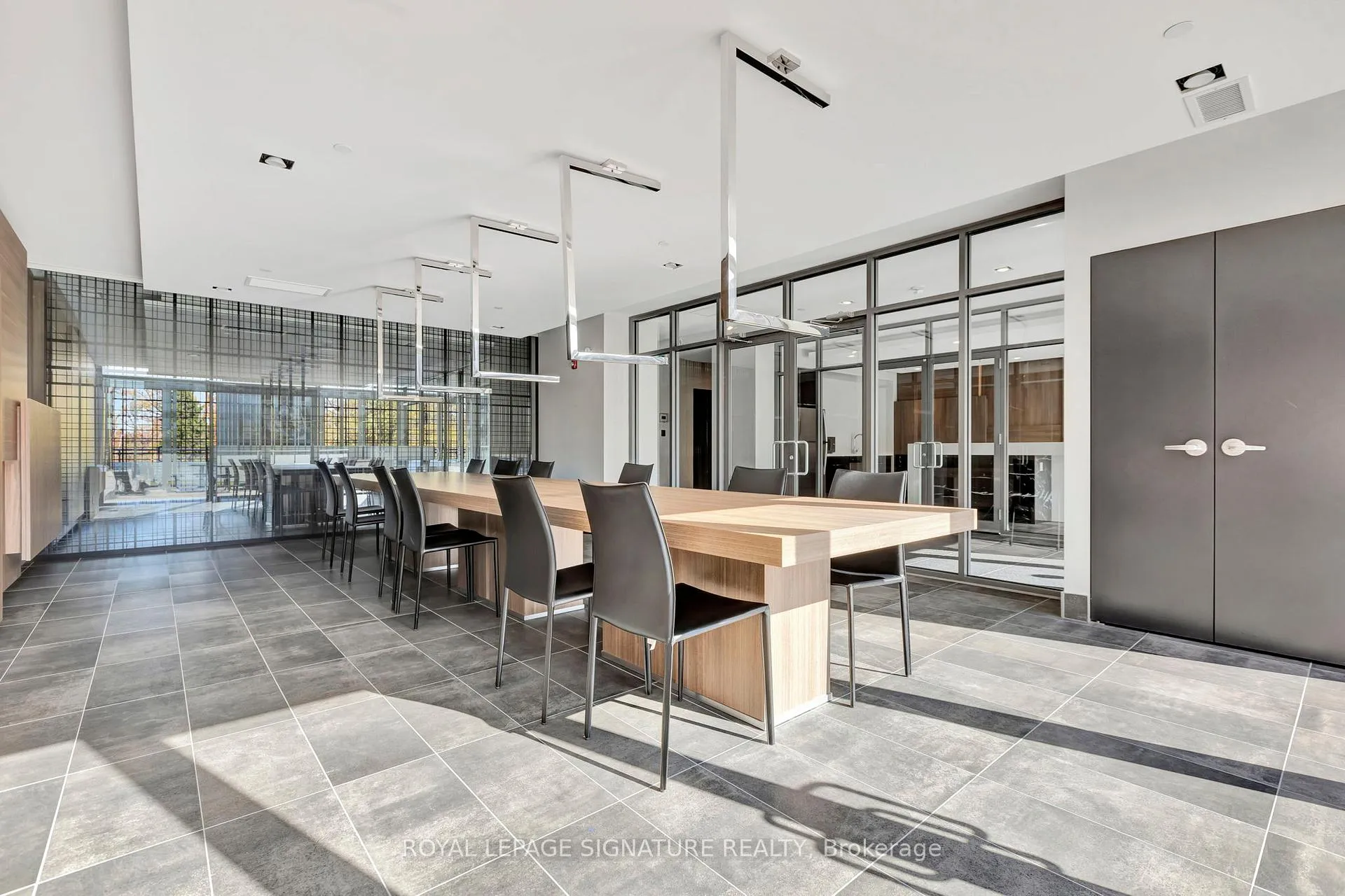 Photo 30 of Unit 331, 5230 Dundas Street, Burlington, Orchard — HOMEH