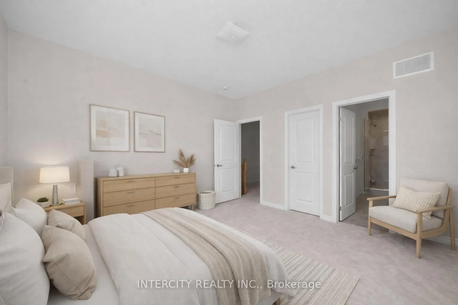 Photo 13 of 29 Drainie Street, Vaughan, Elder Mills — HOMEH