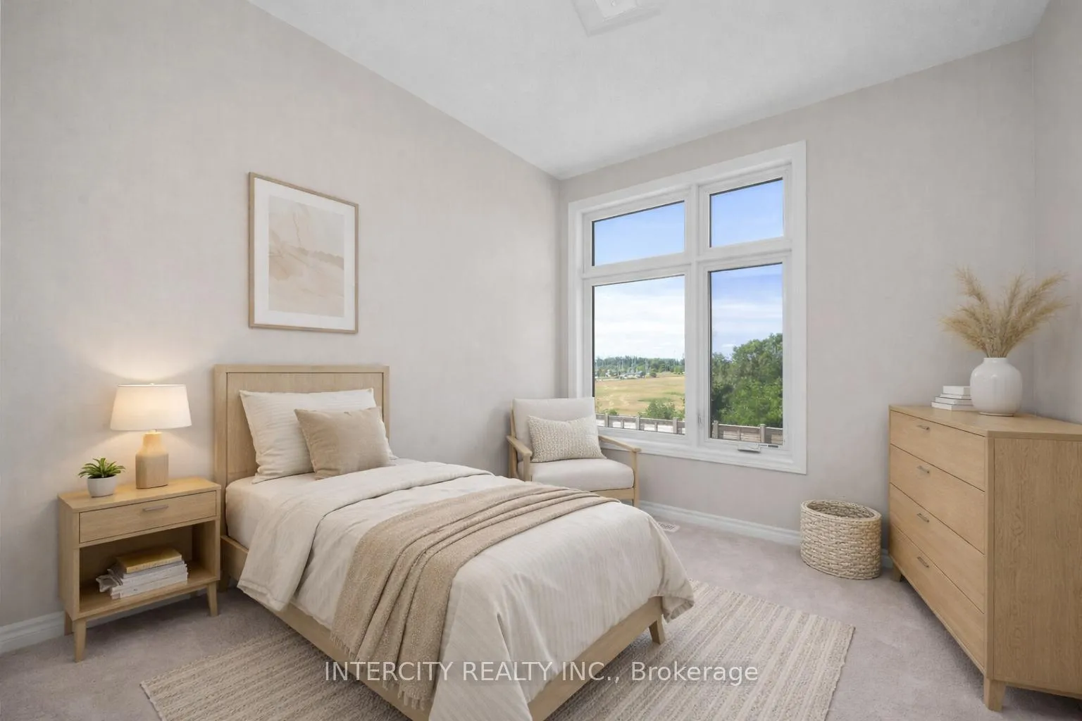 Photo 16 of 29 Drainie Street, Vaughan, Elder Mills — HOMEH