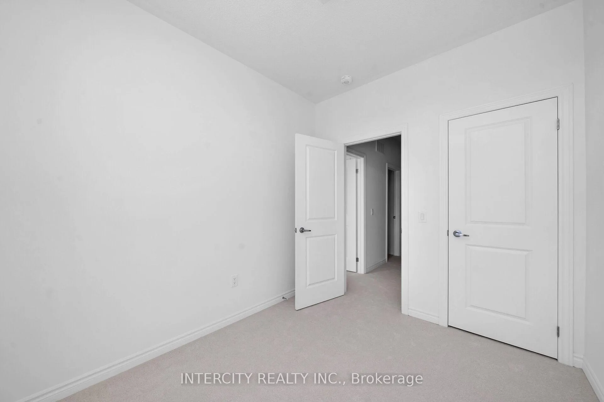 Photo 20 of 8 Radisson Street, Vaughan, Elder Mills — HOMEH