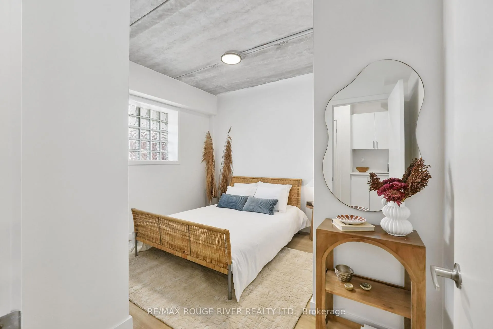 Photo 5 of Unit 306, 185 Division Street, Cobourg — HOMEH