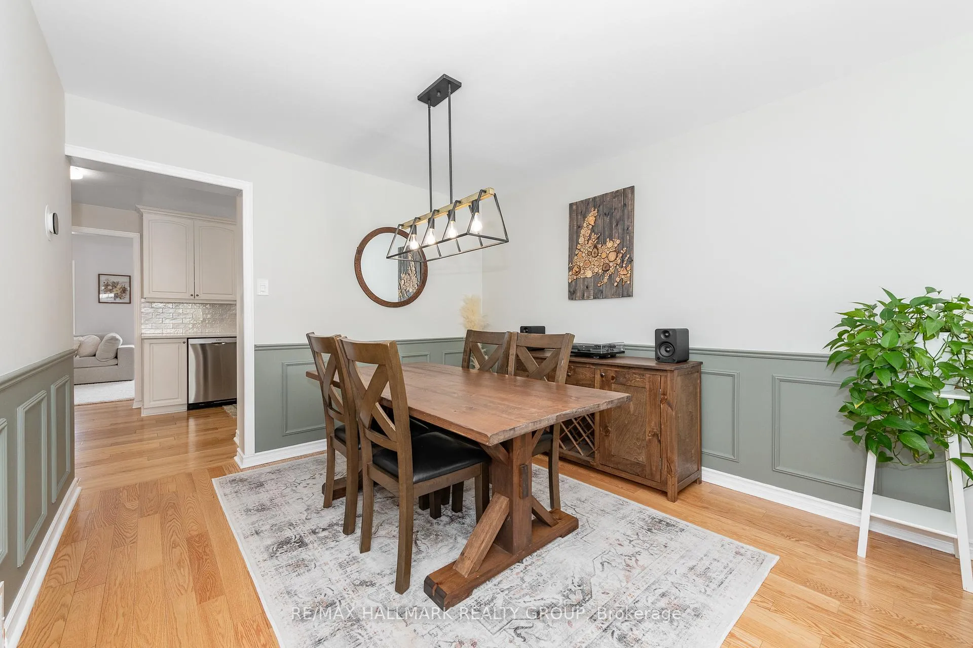 Photo 9 of 70 Melanie Crescent, Ottawa, Kanata - Glencairn/Hazeldean — HOMEH