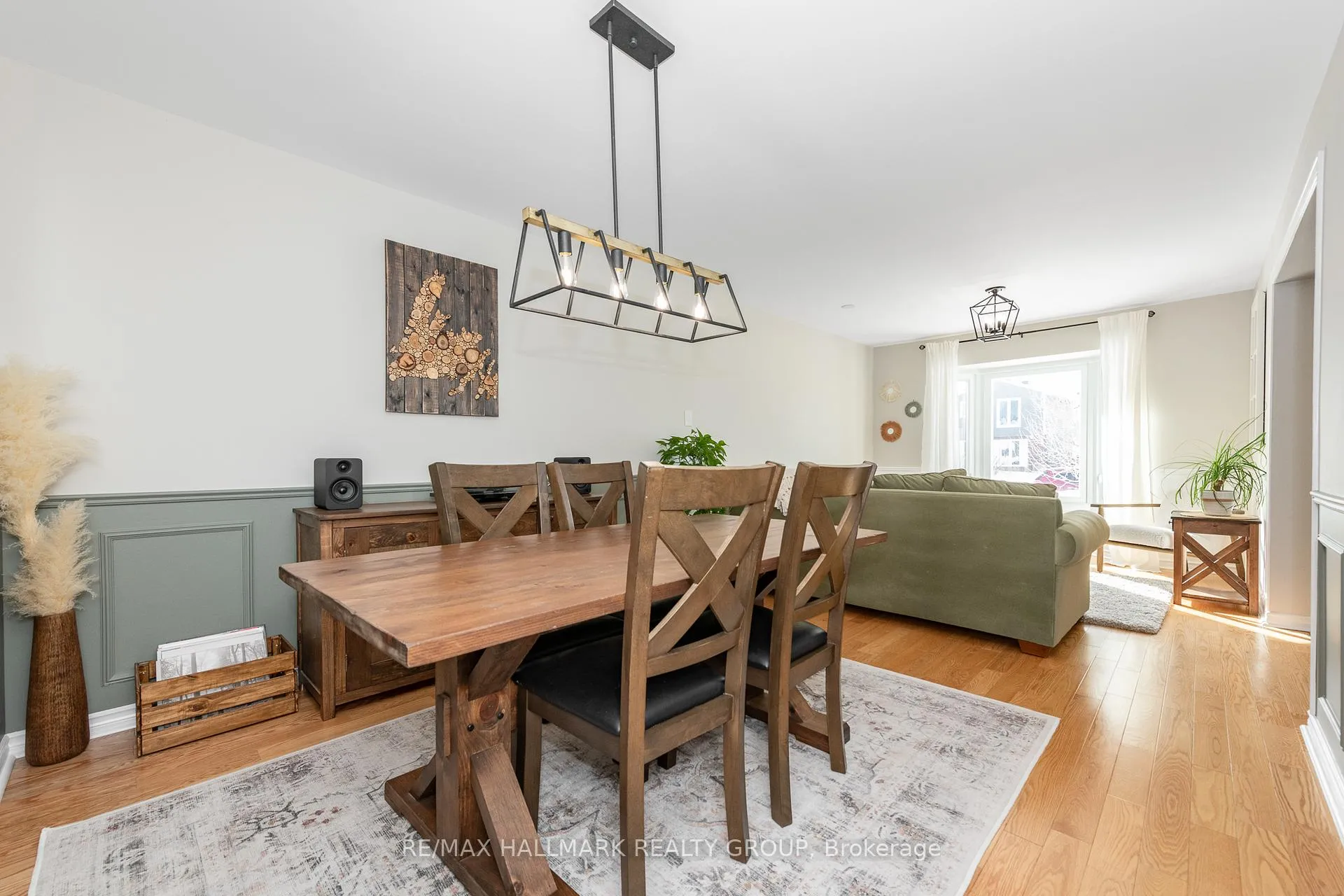 Photo 11 of 70 Melanie Crescent, Ottawa, Kanata - Glencairn/Hazeldean — HOMEH