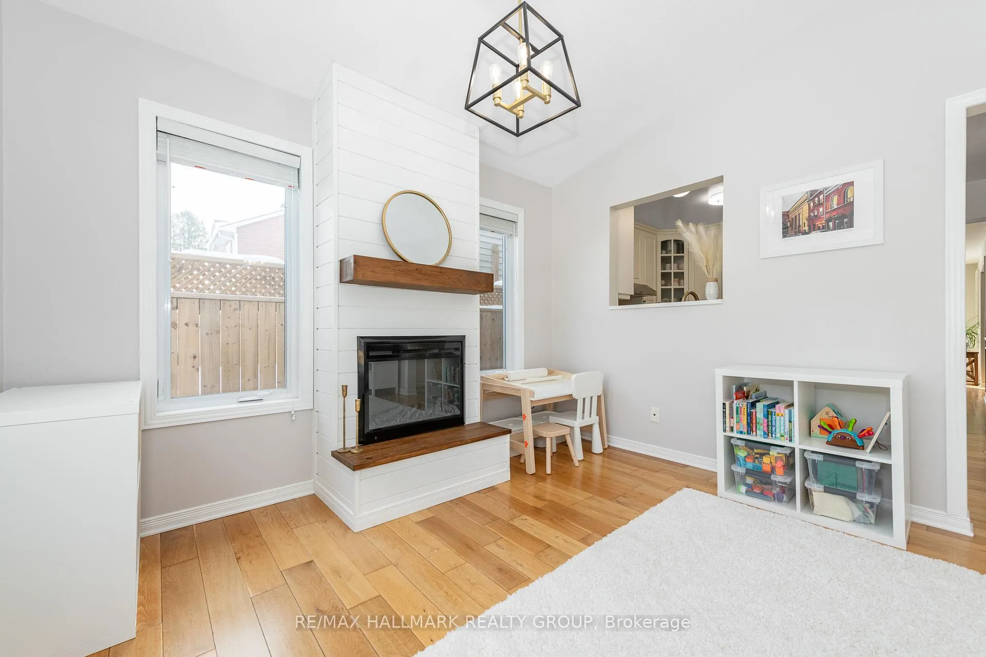 Photo 18 of 70 Melanie Crescent, Ottawa, Kanata - Glencairn/Hazeldean — HOMEH