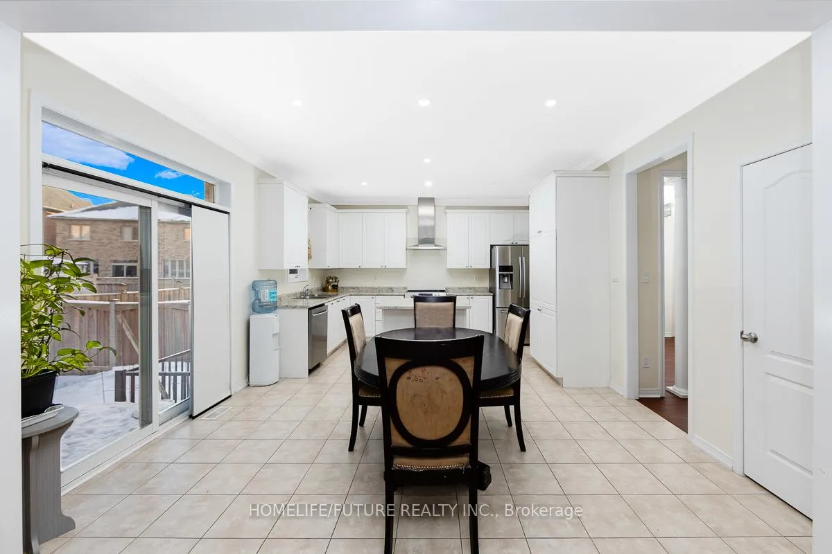 Photo 9 of 18 Stockell Crescent, Ajax, Northwest Ajax — HOMEH