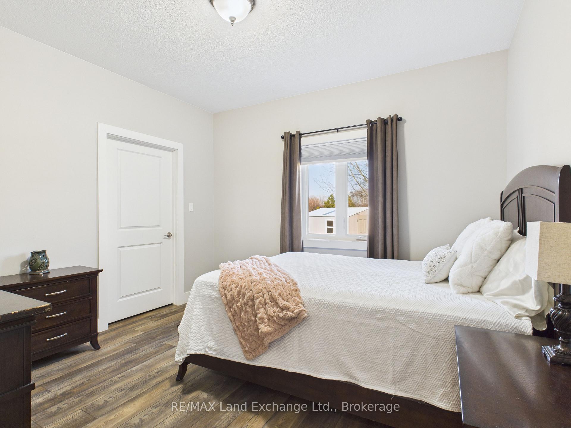 Photo 17 of 1 Cameron Street, Kincardine — HOMEH