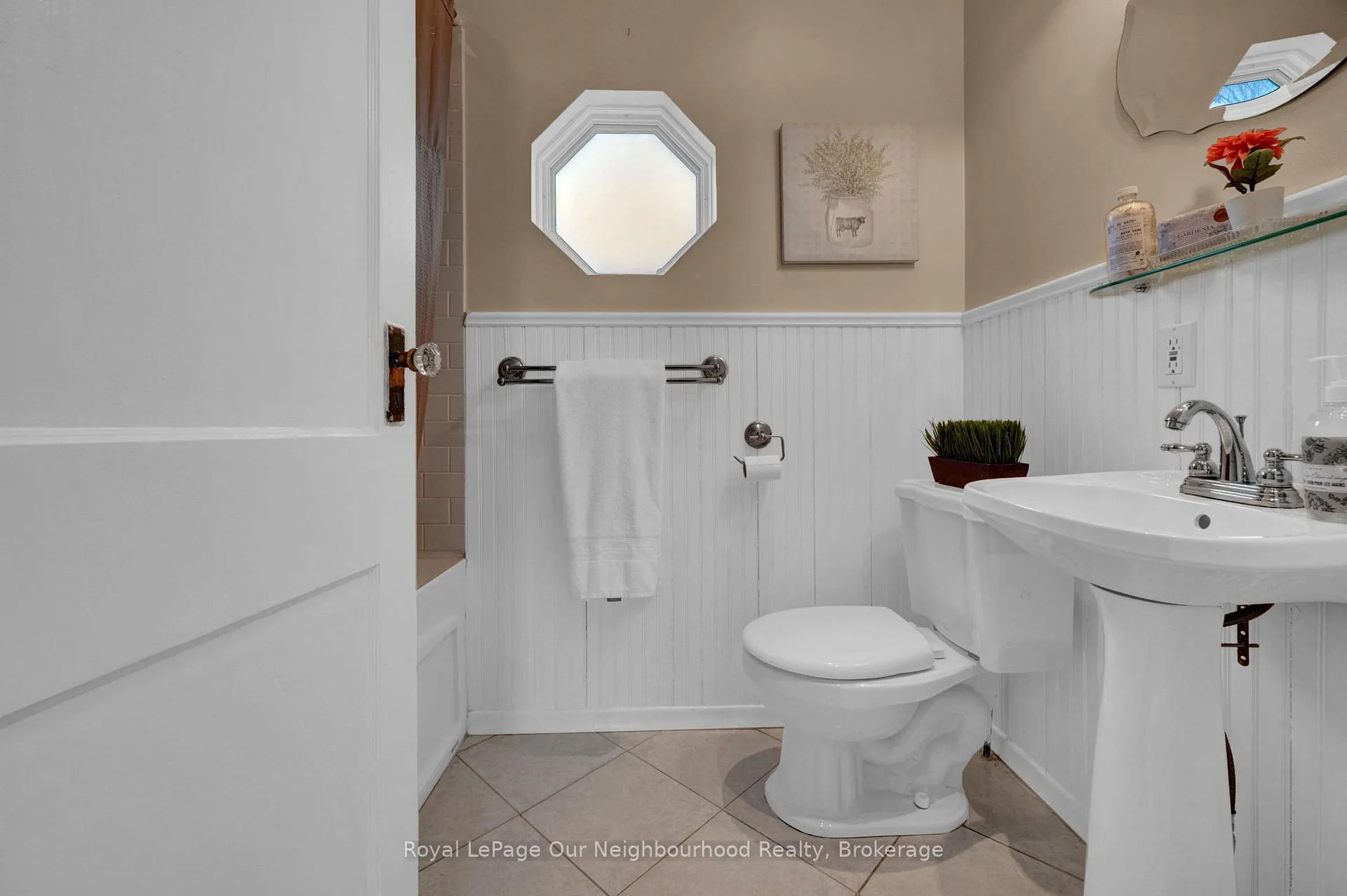 Photo 25 of 100 Buckingham Avenue, Oshawa, O'Neill — HOMEH