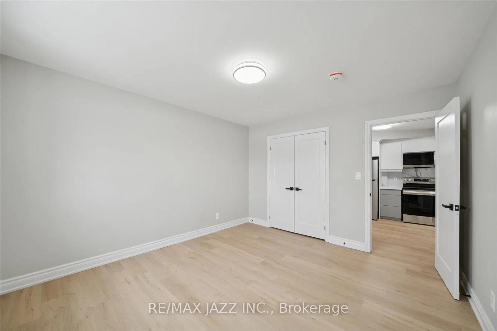 Photo 16 of Unit 105, 251 Simcoe Street S, Oshawa, Central — HOMEH