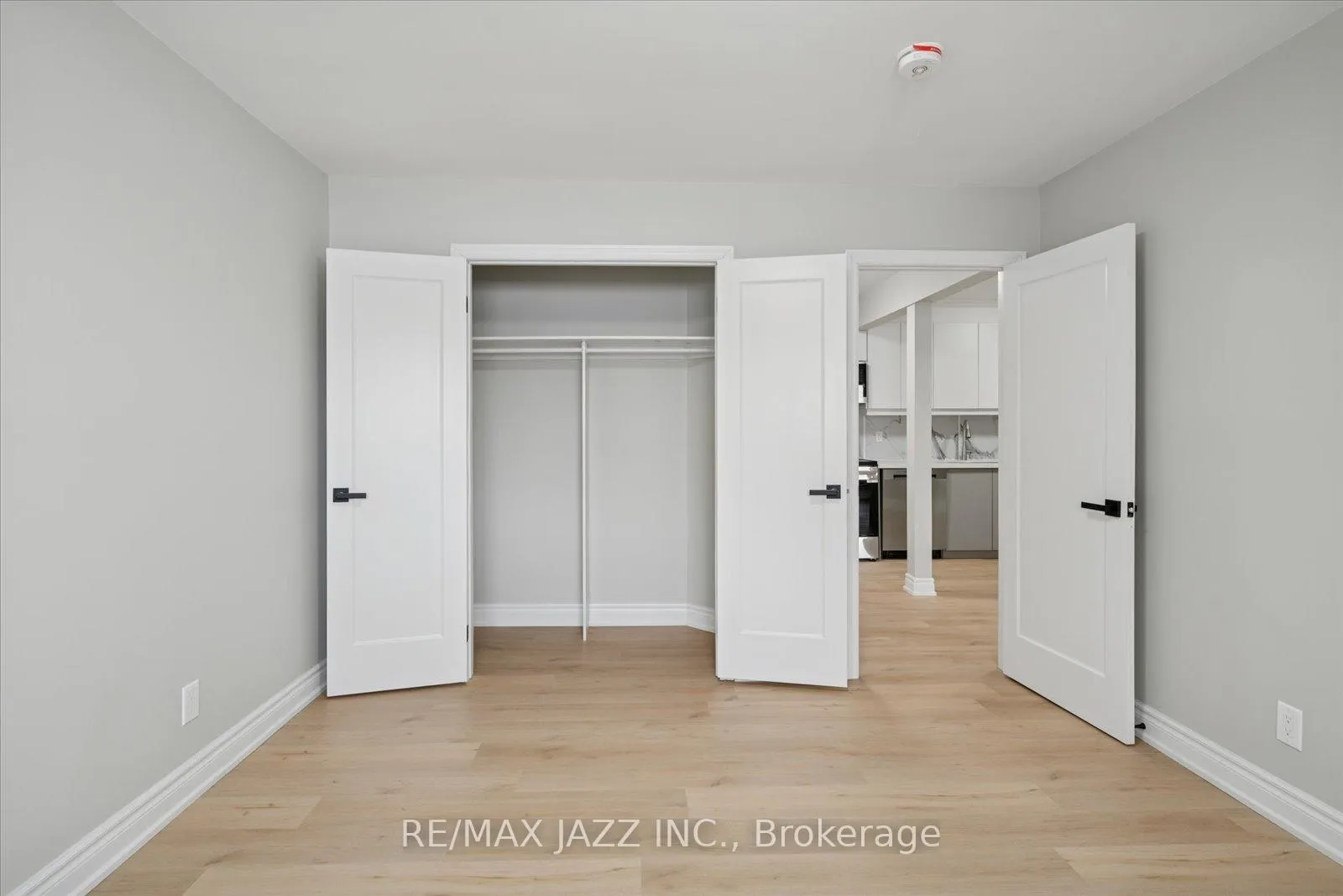 Photo 19 of Unit 105, 251 Simcoe Street S, Oshawa, Central — HOMEH