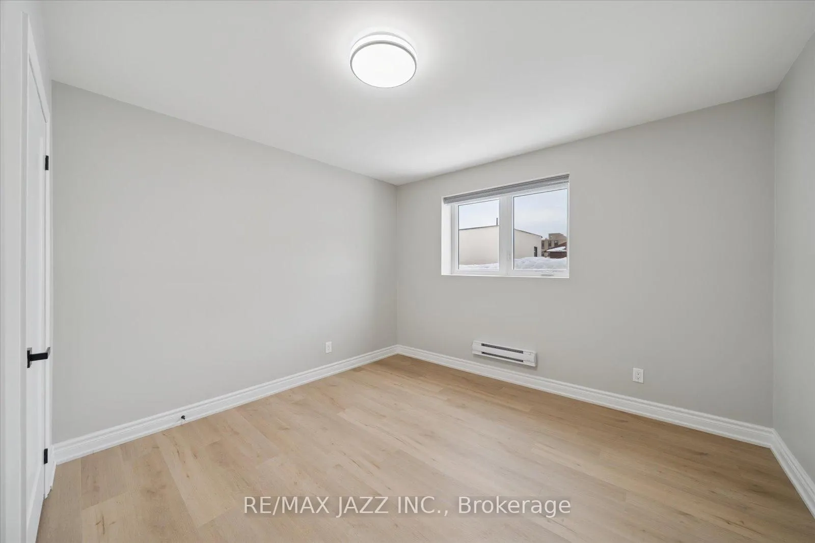 Photo 20 of Unit 105, 251 Simcoe Street S, Oshawa, Central — HOMEH