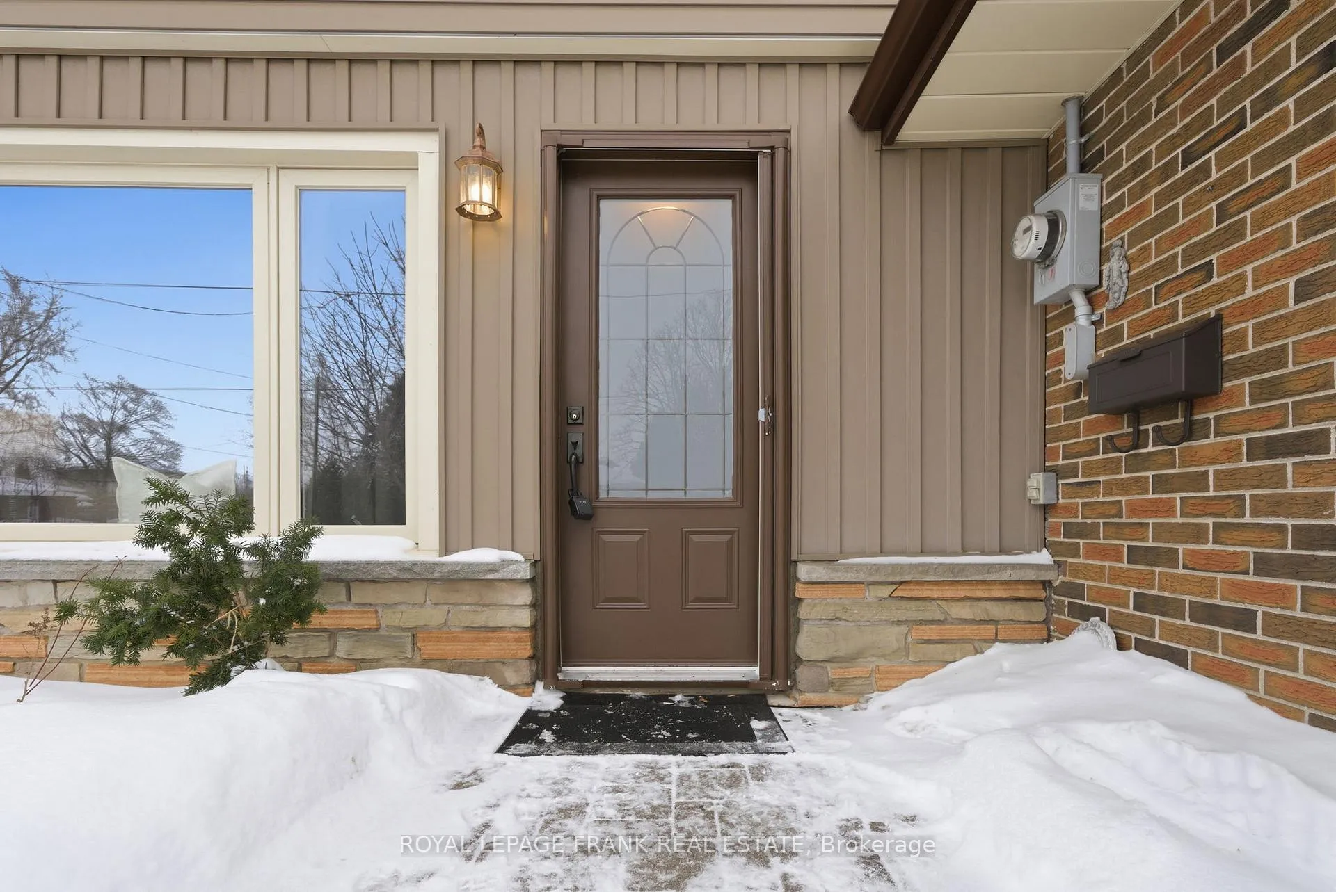 Photo 4 of 1143 Windermere Avenue, Oshawa, Donevan — HOMEH