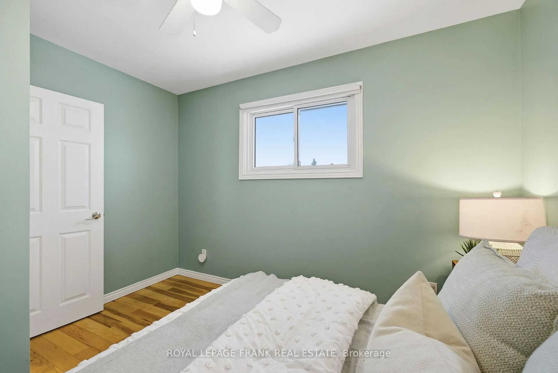 Photo 23 of 1143 Windermere Avenue, Oshawa, Donevan — HOMEH