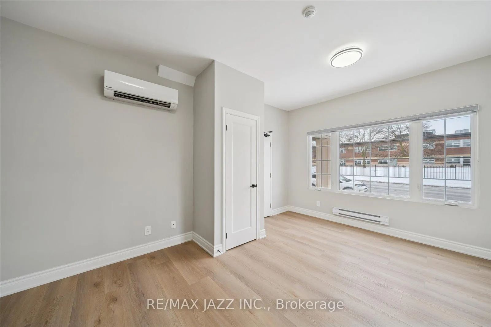 Photo 17 of Unit 102, 251 Simcoe Street S, Oshawa, Central — HOMEH