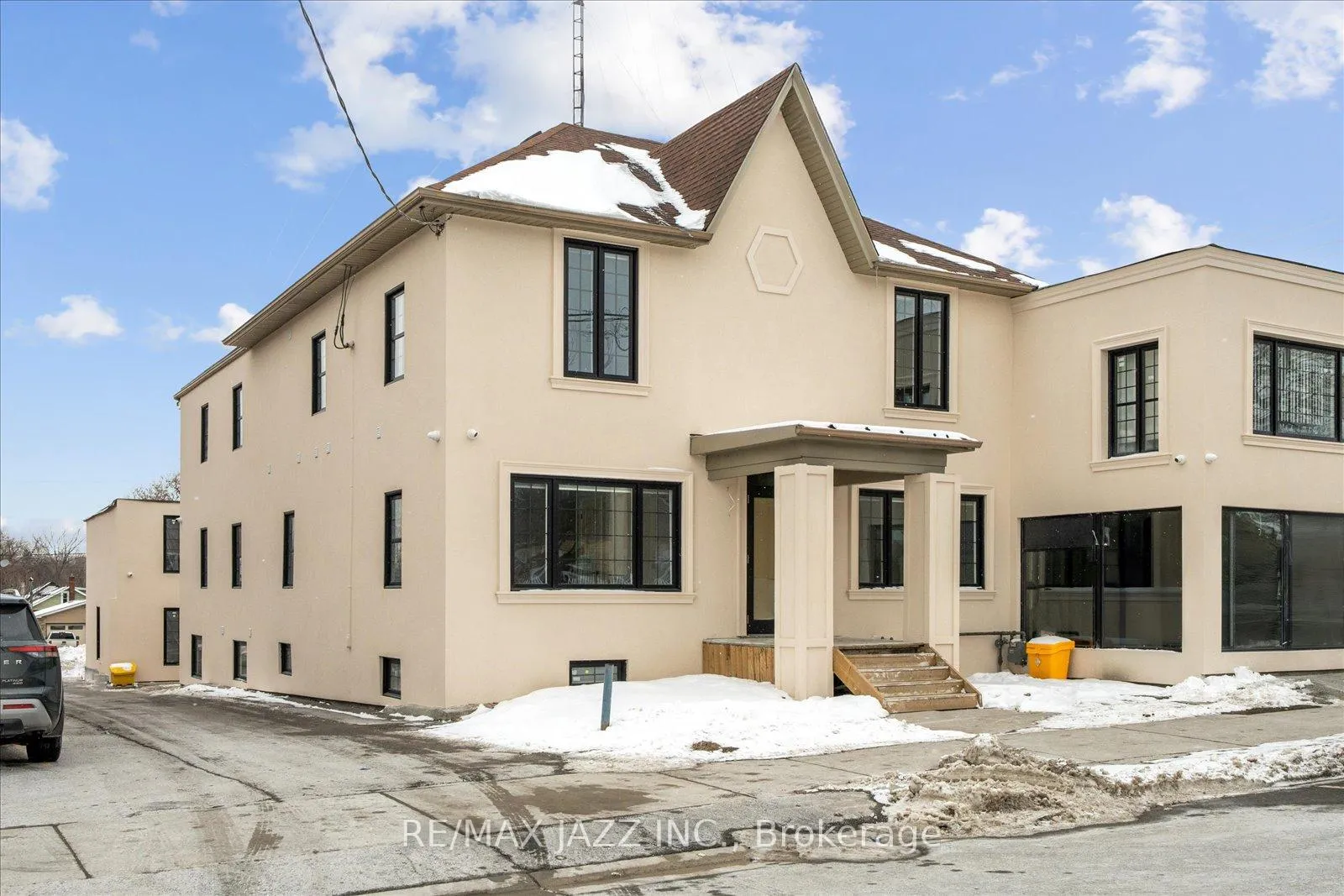 Photo 1 of Unit 101, 251 Simcoe Street S, Oshawa, Central — HOMEH