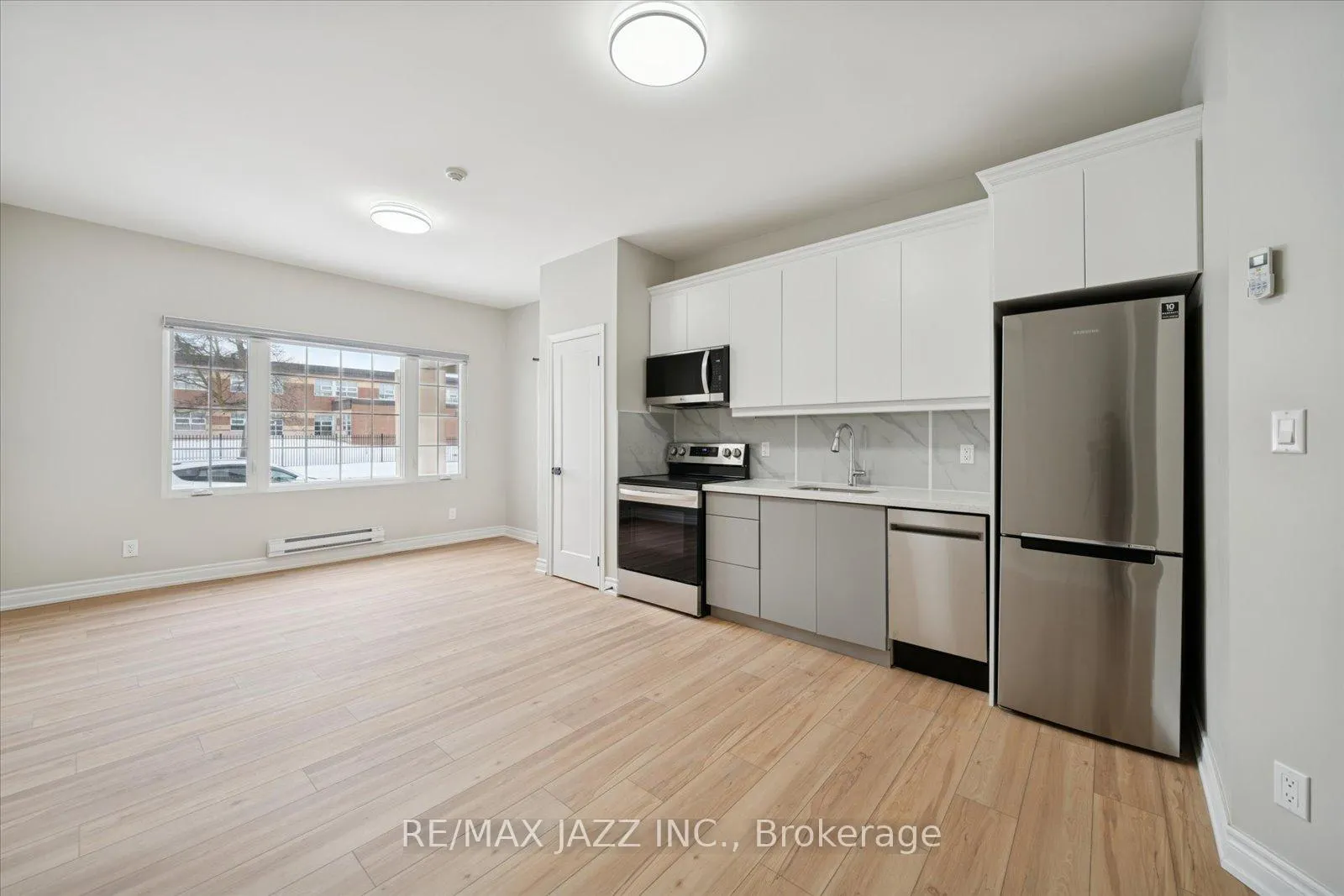 Photo 10 of Unit 101, 251 Simcoe Street S, Oshawa, Central — HOMEH