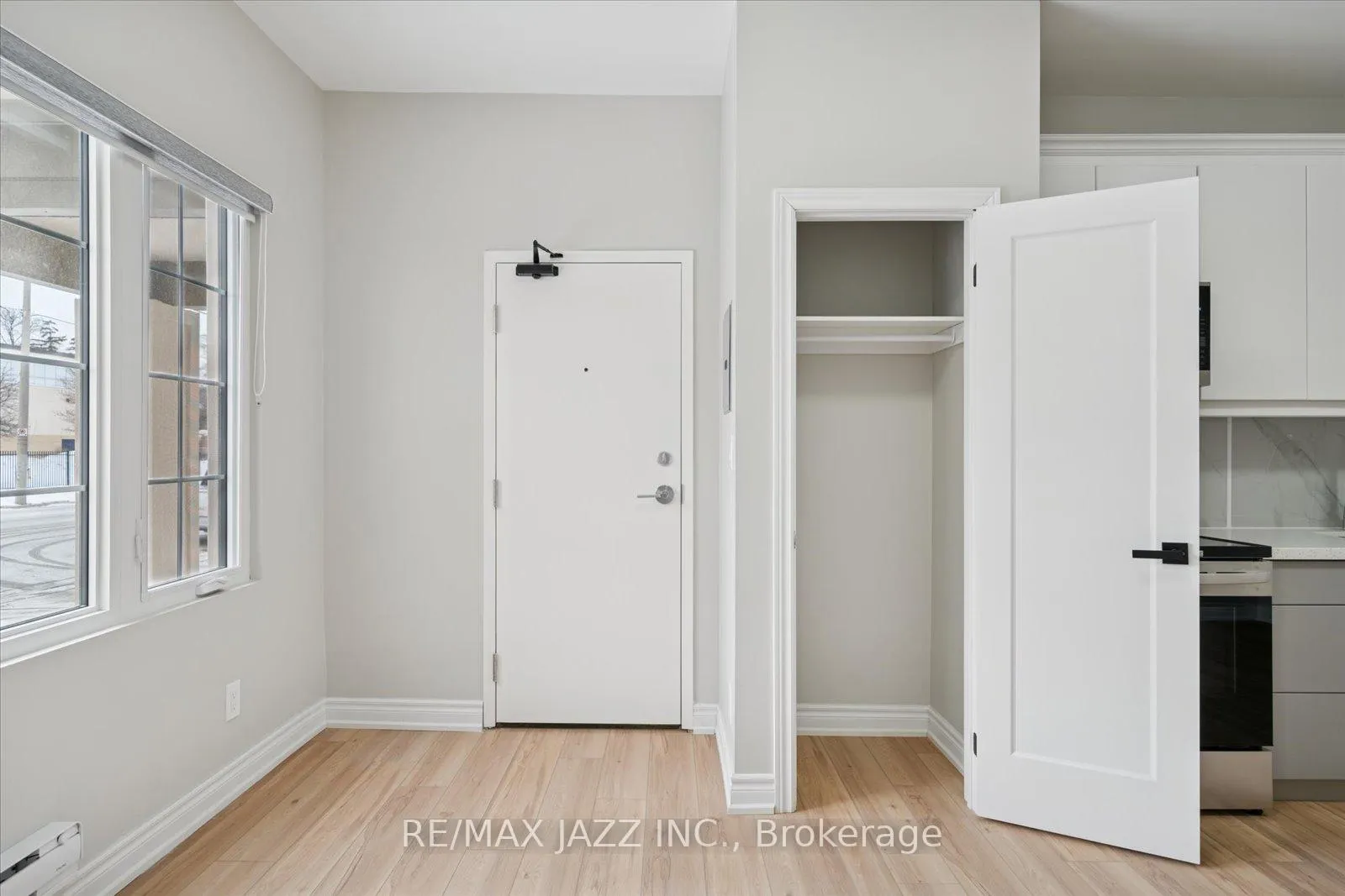Photo 14 of Unit 101, 251 Simcoe Street S, Oshawa, Central — HOMEH