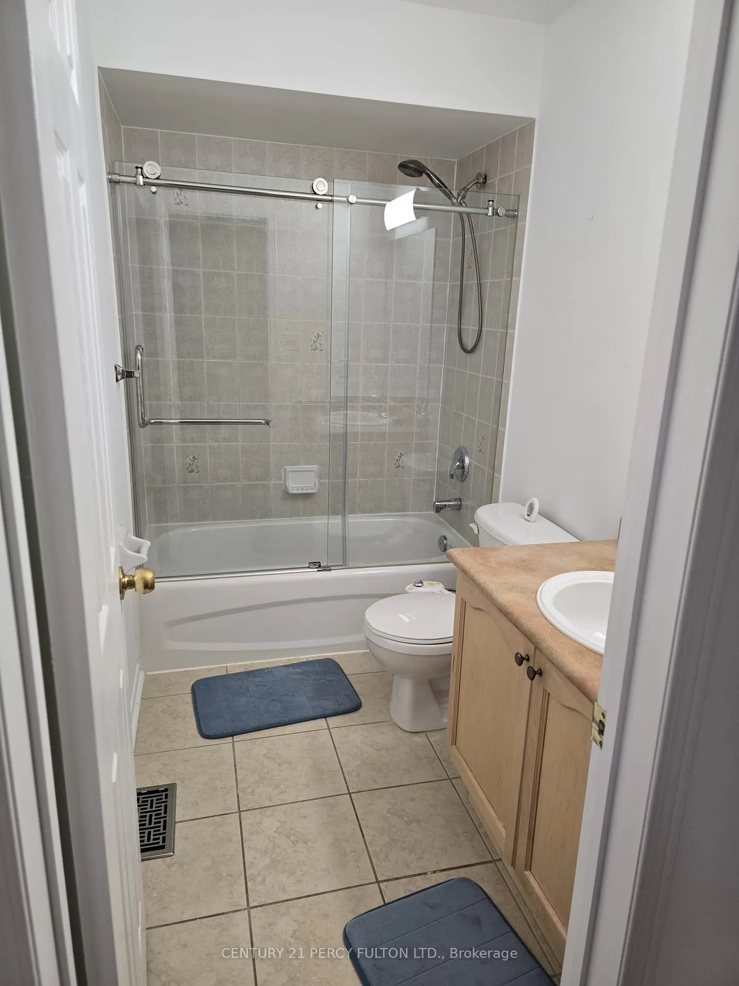 Photo 10 of 10 Brooking Street W, Clarington, Bowmanville — HOMEH