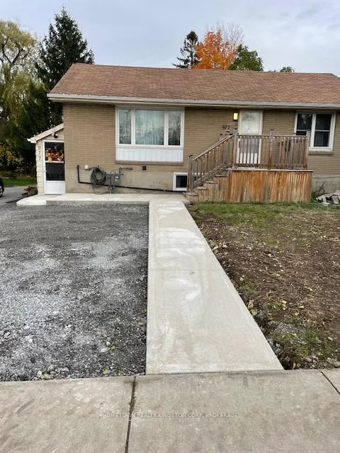Photo 3 of 977 Portsmouth Avenue, Kingston, West of Sir John A. Blvd — HOMEH