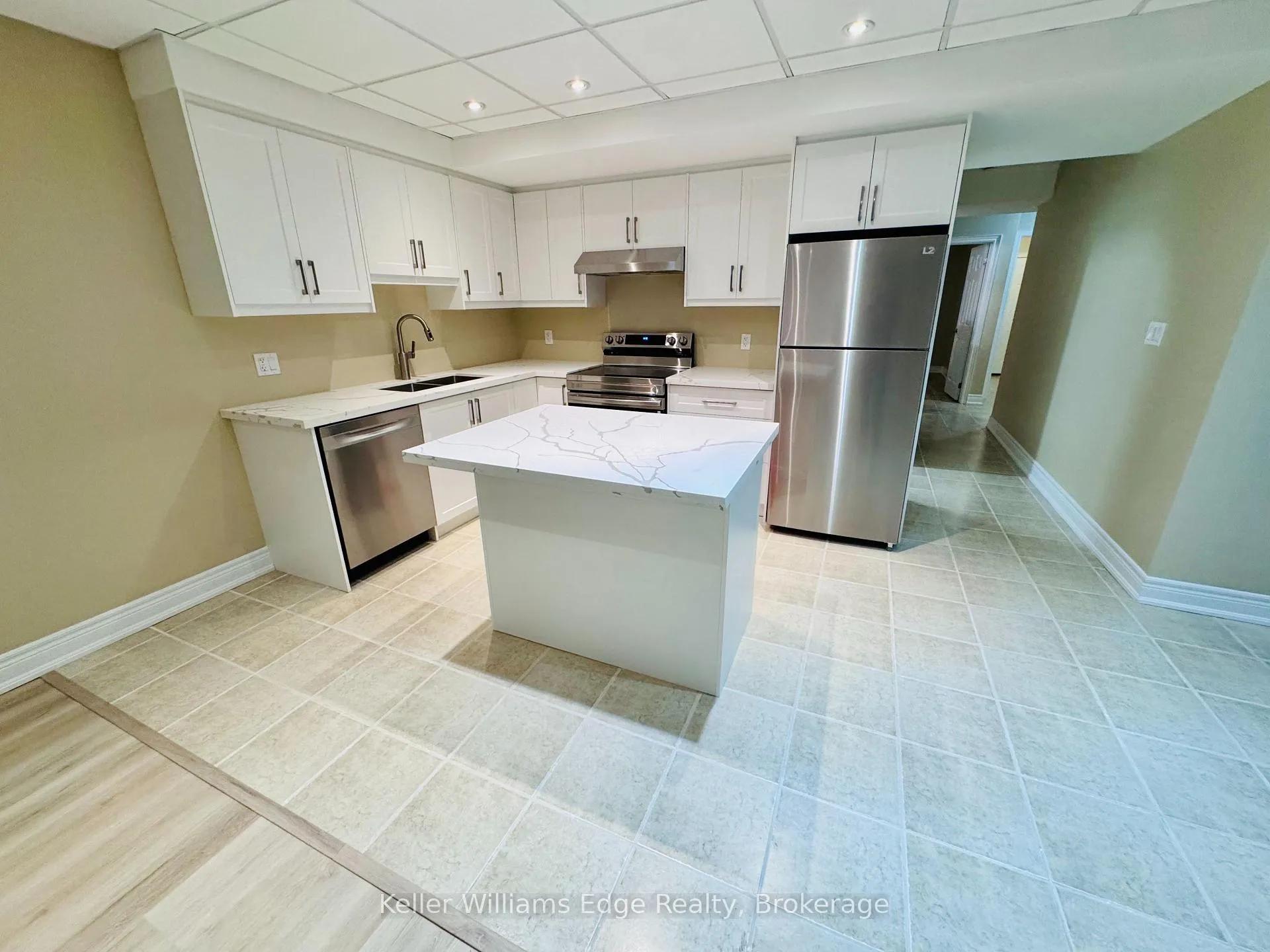 Photo 6 of Unit Lower, 8 Winthrop Place, Hamilton, Stoney Creek — HOMEH