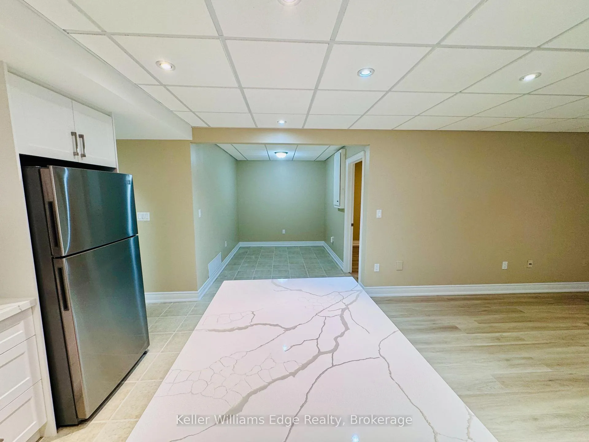 Photo 8 of Unit Lower, 8 Winthrop Place, Hamilton, Stoney Creek — HOMEH