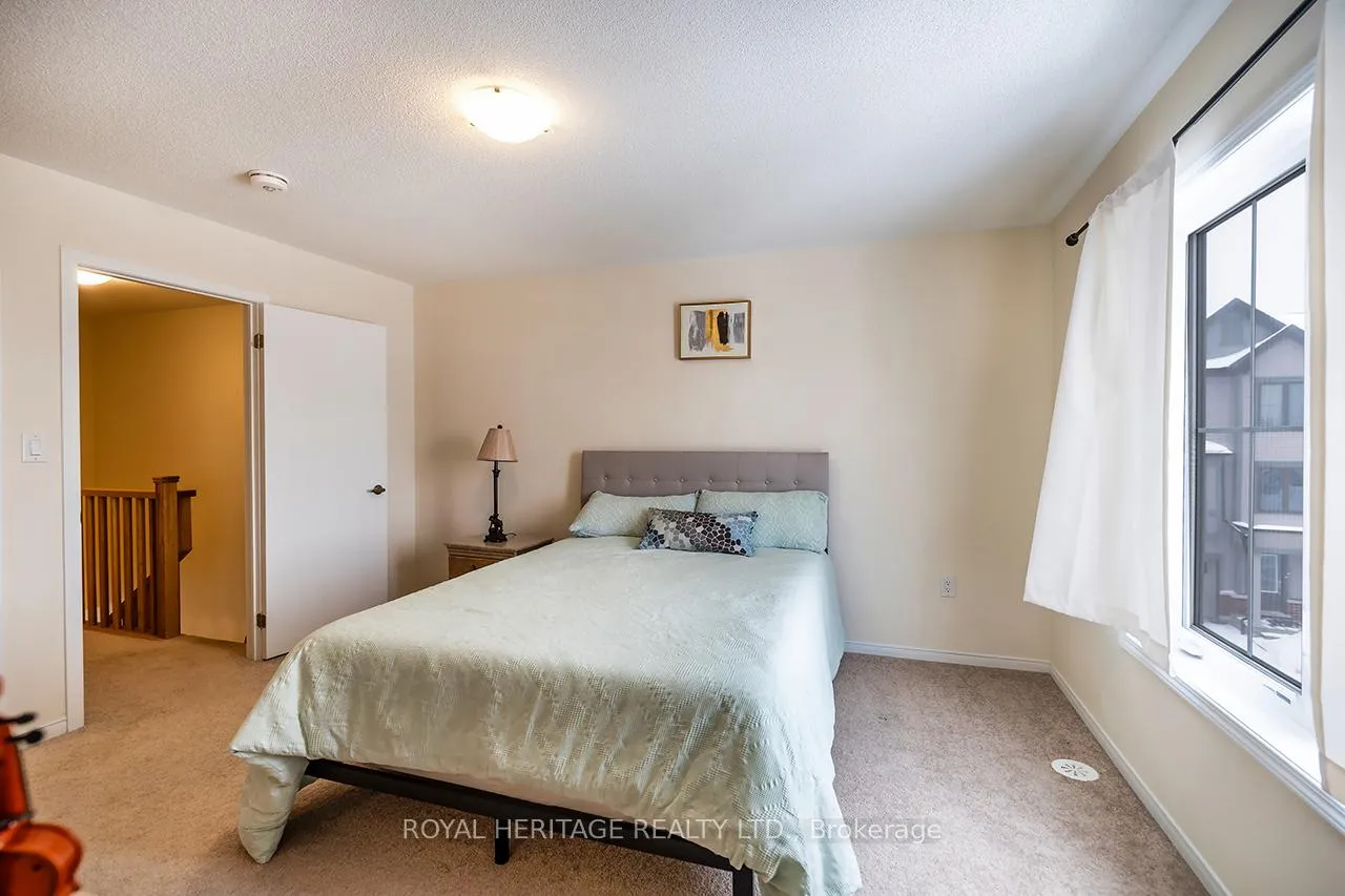 Photo 19 of 5 Loana Lane, Clarington, Bowmanville — HOMEH